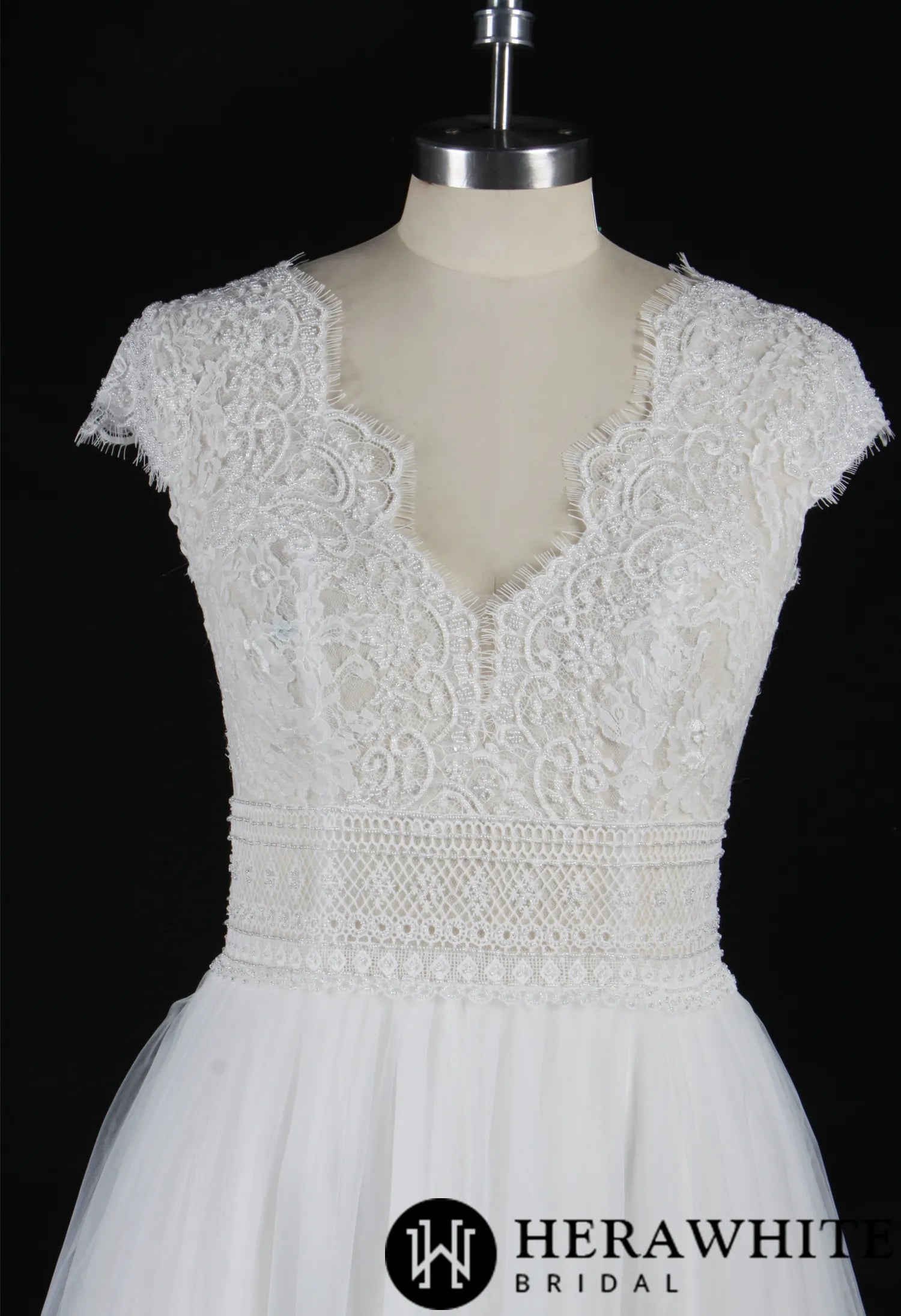 Graceful Geometric Lace Beading Wedding Dress