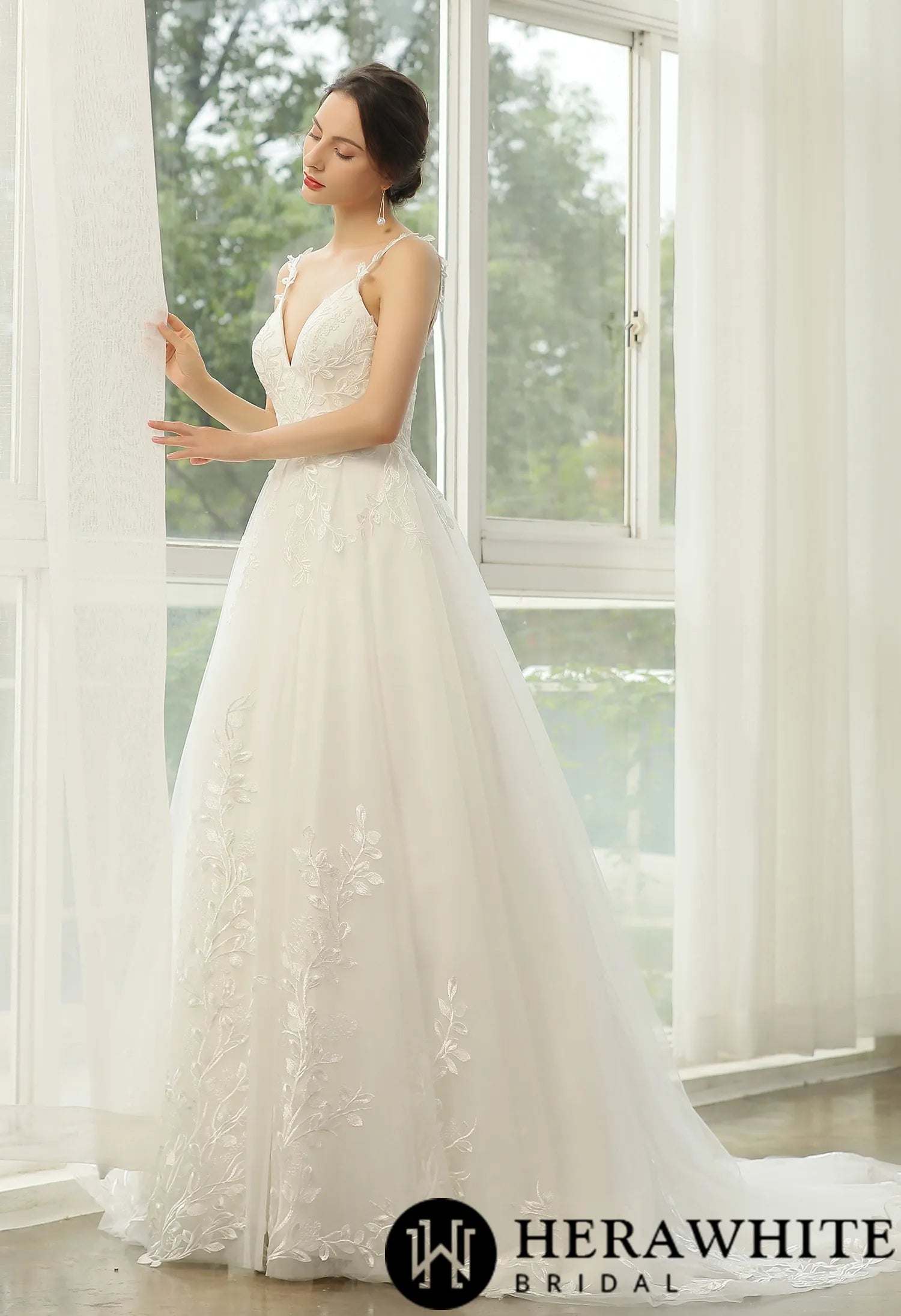 Appliquéd Straps Keyhole Back Bridal Gown