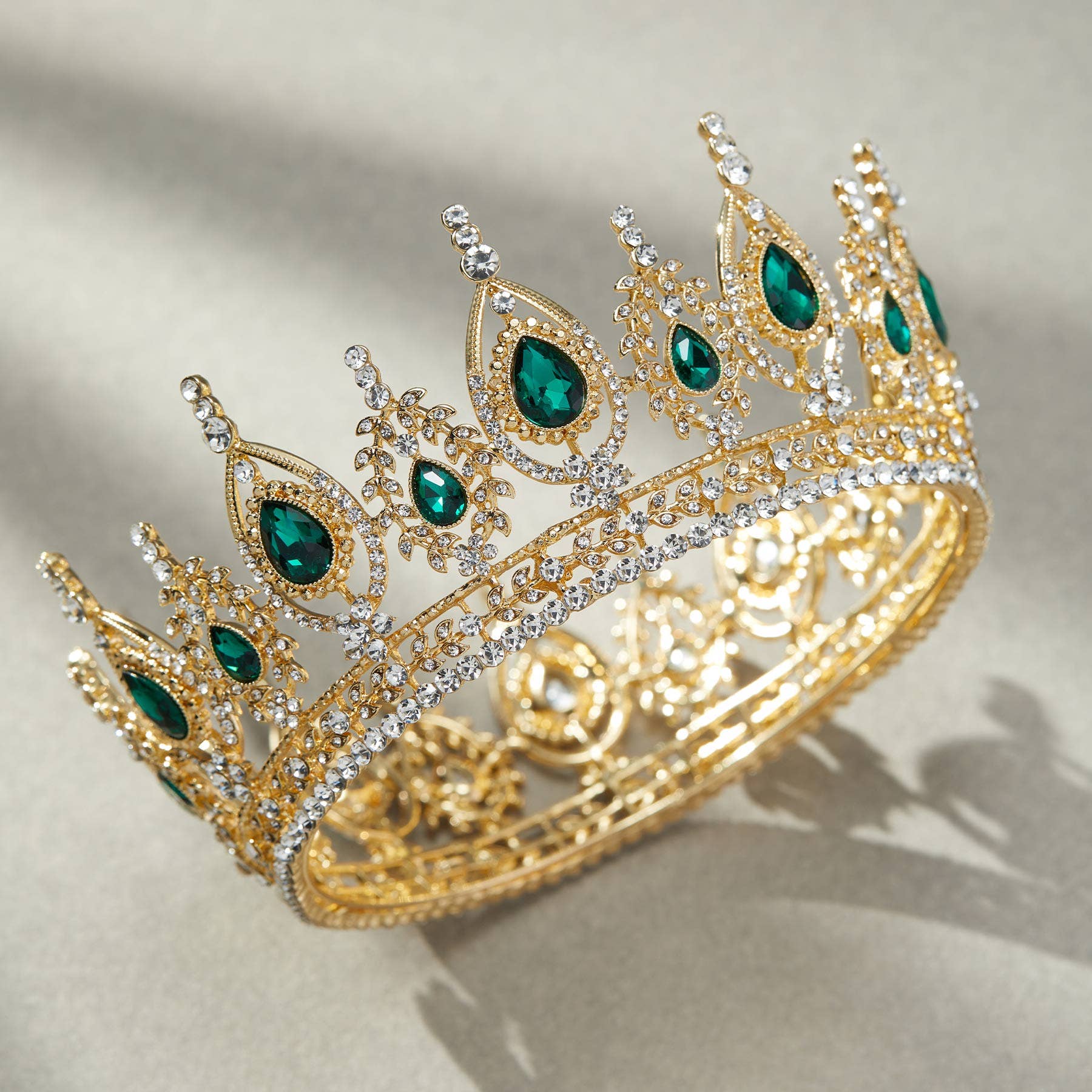 SWEETV Royal Queen Crown for Women: Antique Gold