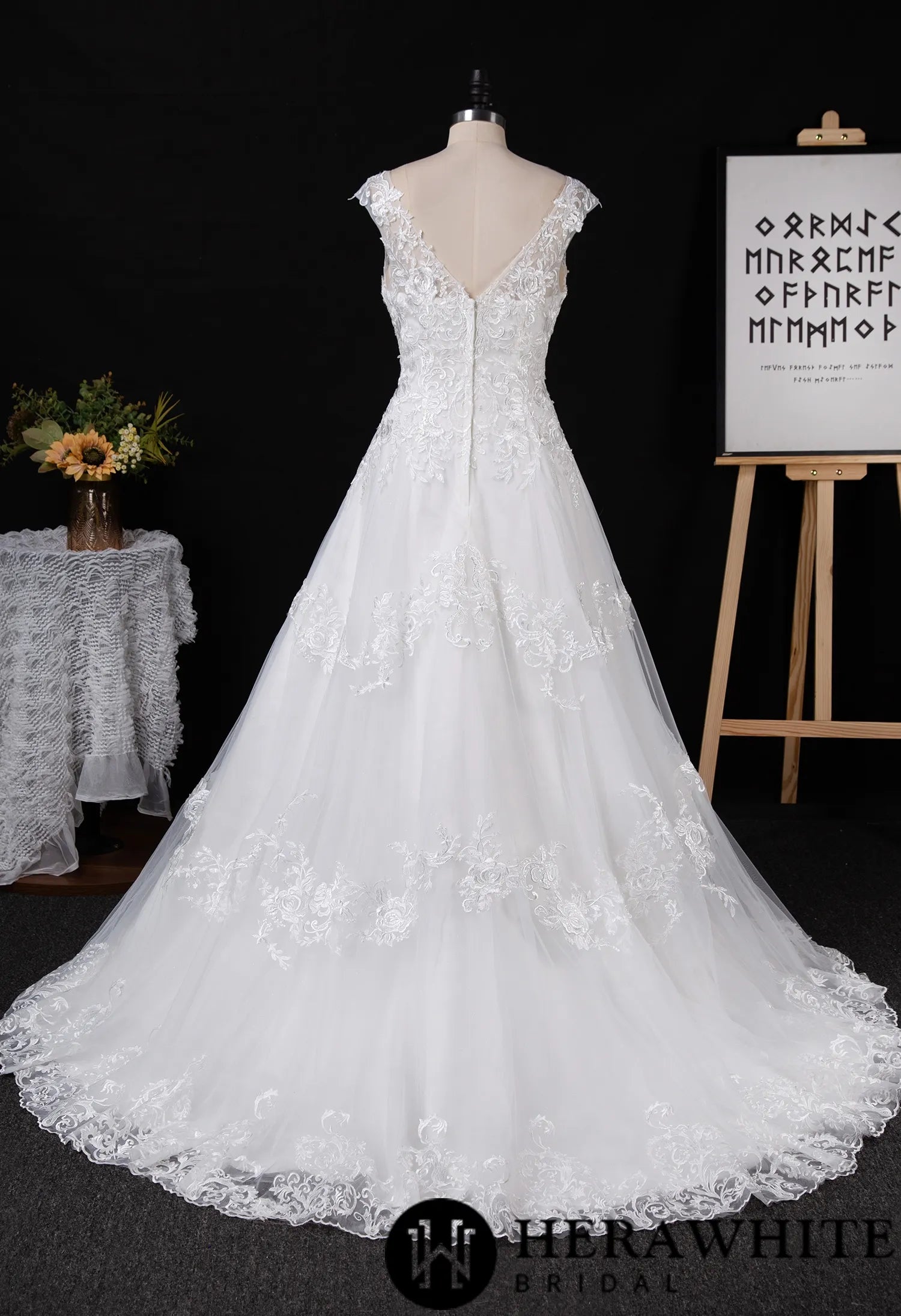 Romantic Lace Wedding Dress With Cap Sleeve