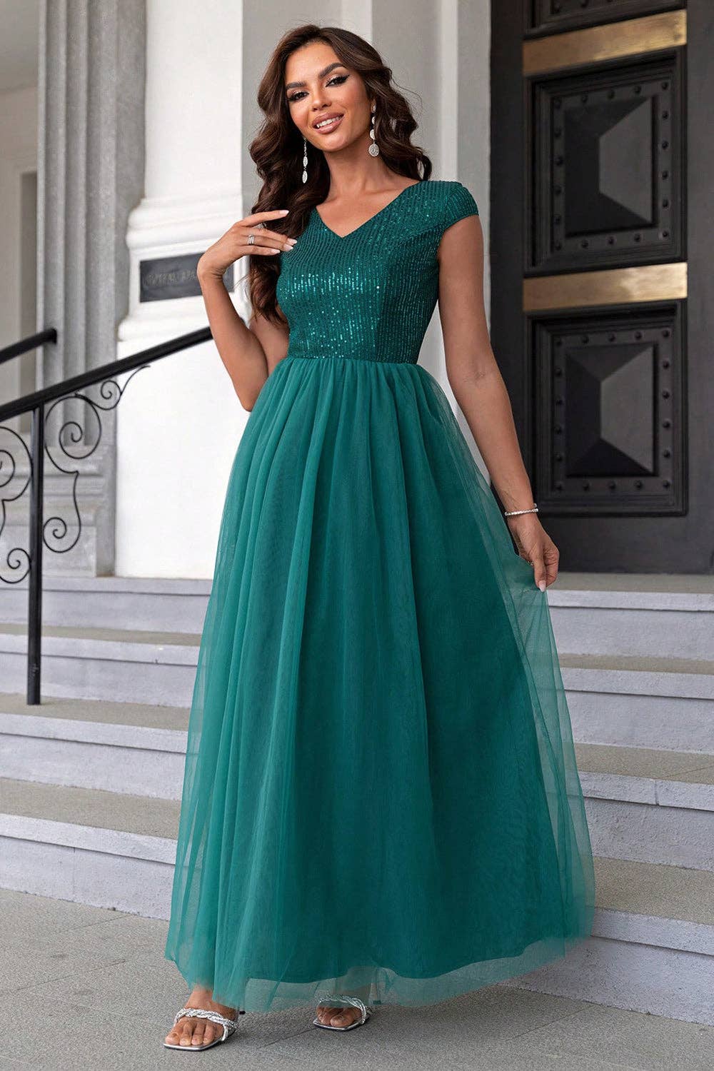 Sequin V-Neck Mesh Maxi Dress: Black / L