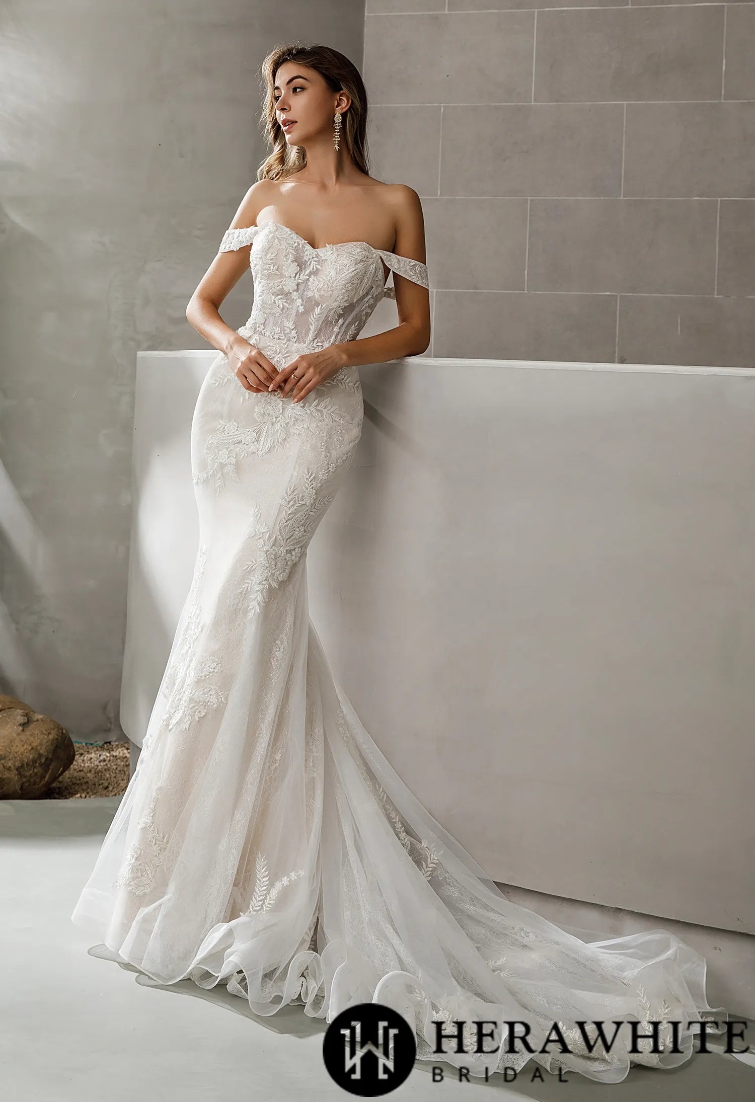 Romantic Sweetheart Neckline Bridal Gown With Illusion Bodice