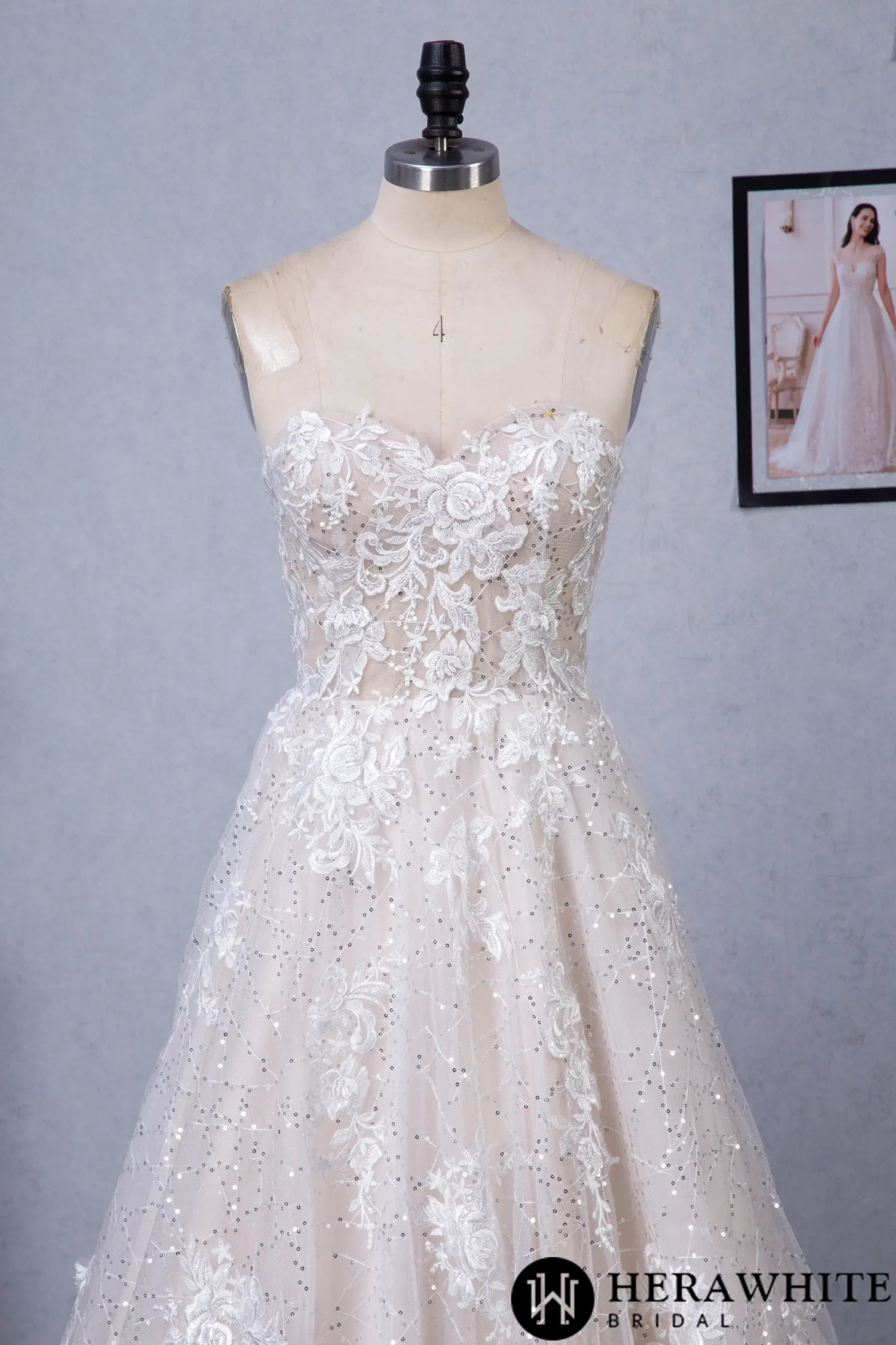 Floral Lace Sweetheart Sequin Tulle Wedding Dress With Detachable Straps