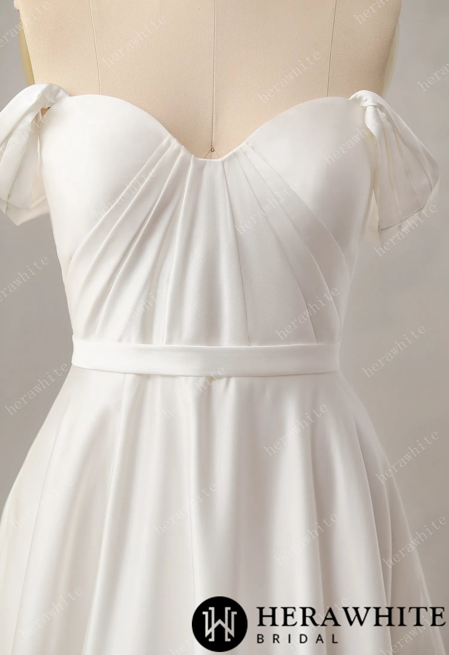Chic Off the Shoulder A-Line Wedding Dress with Sweetheart Neckline