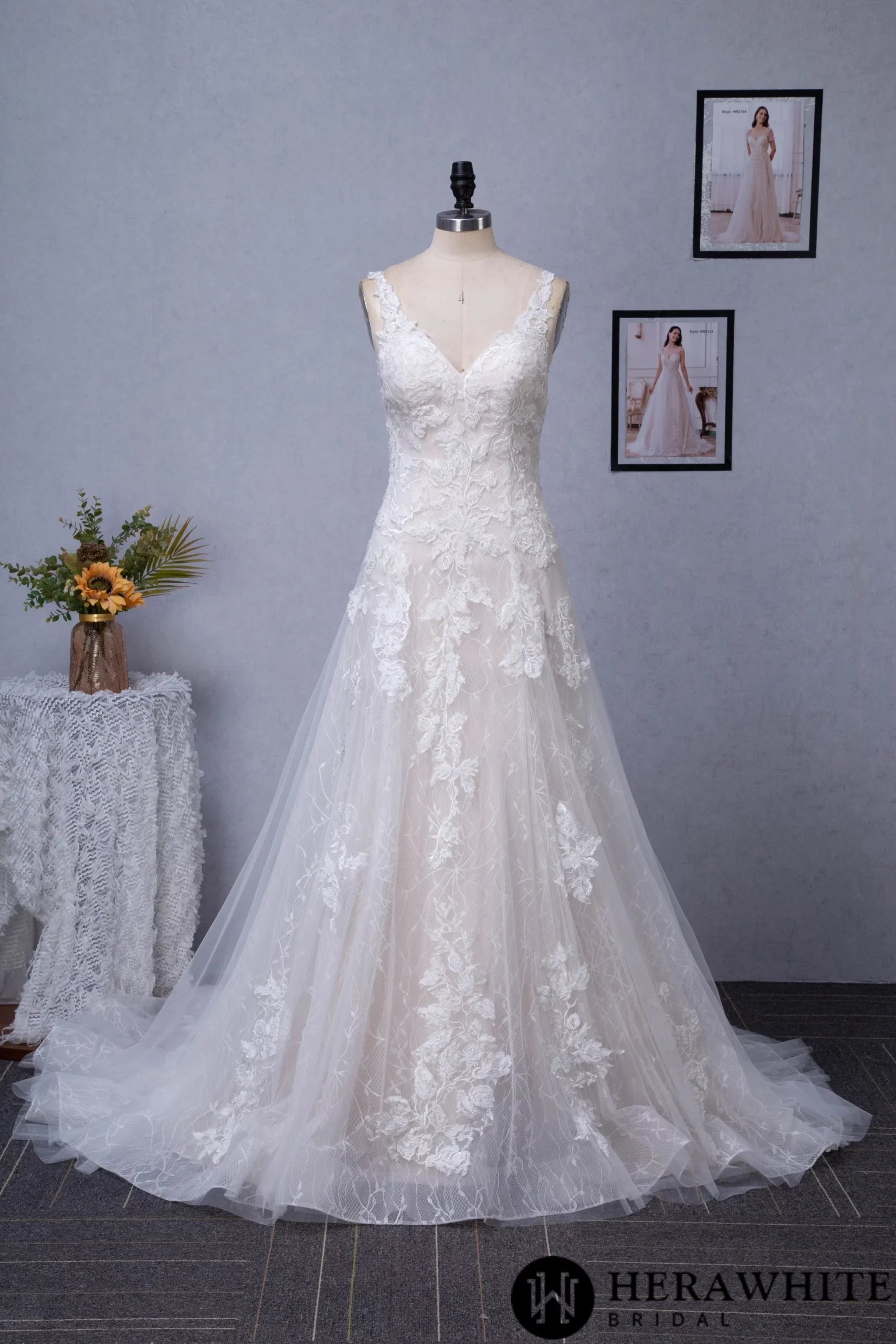 Romantic A-Line V-neck Floral Applique Court Train Bridal Gown