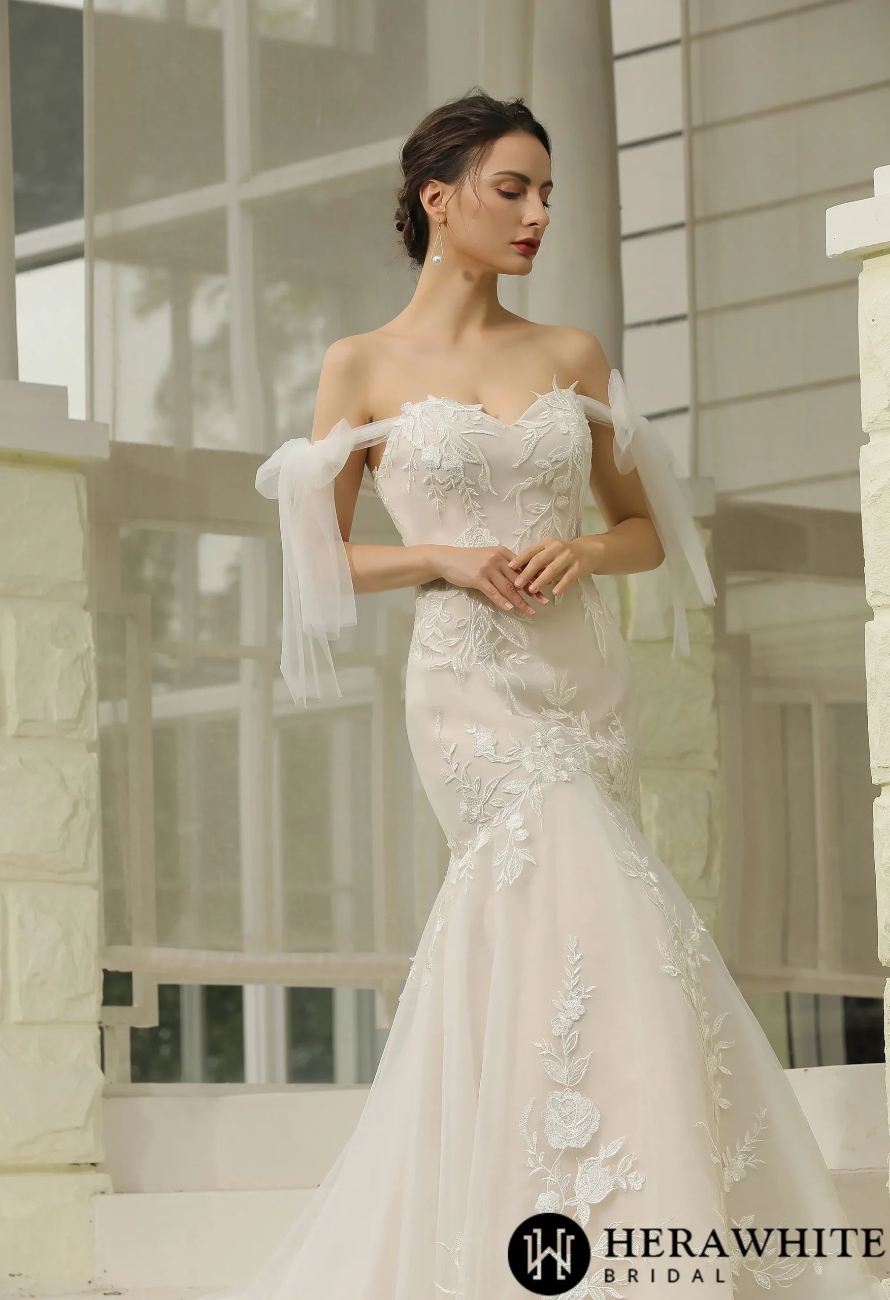 Floral Lace Mermaid Bridal Gown With Detachable Tulle Straps