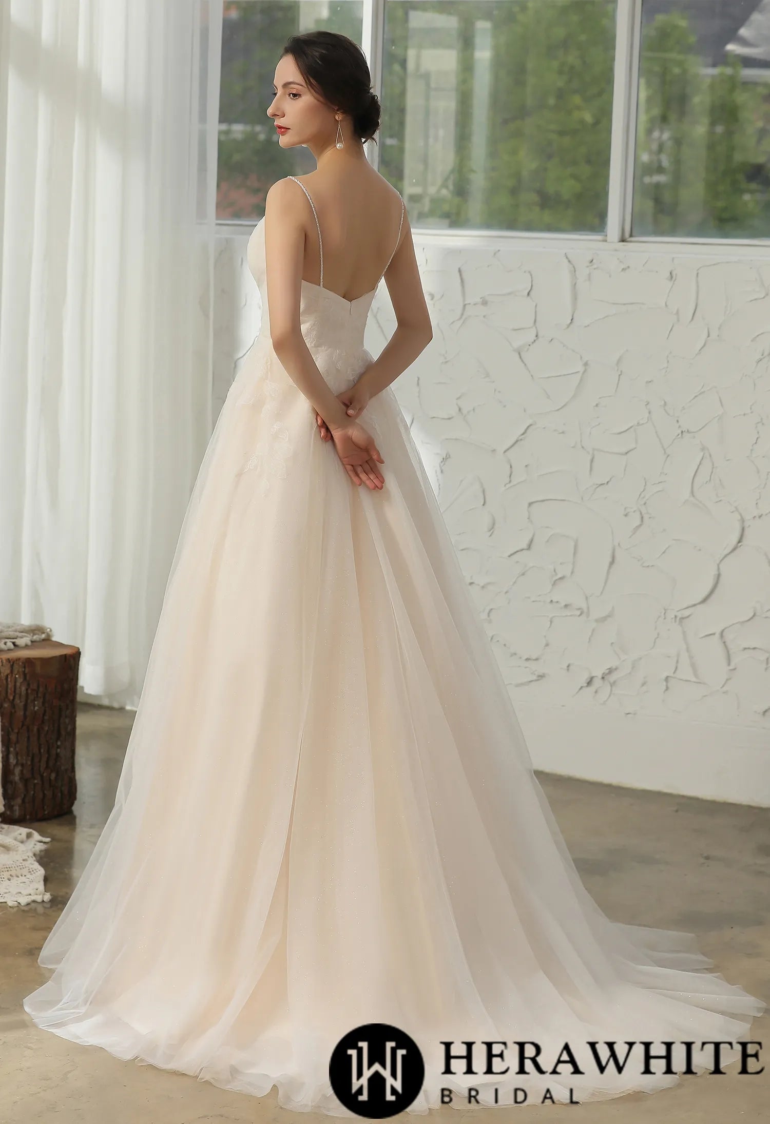 Elegant Lace Pleated A-Line Wedding Dress
