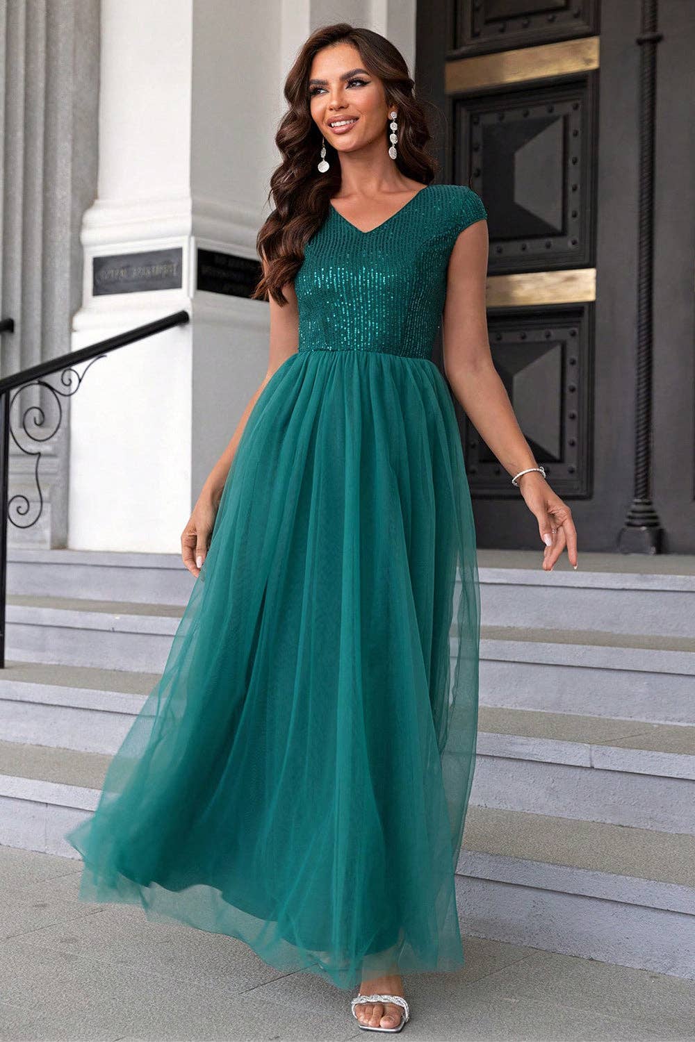 Sequin V-Neck Mesh Maxi Dress: Black / L