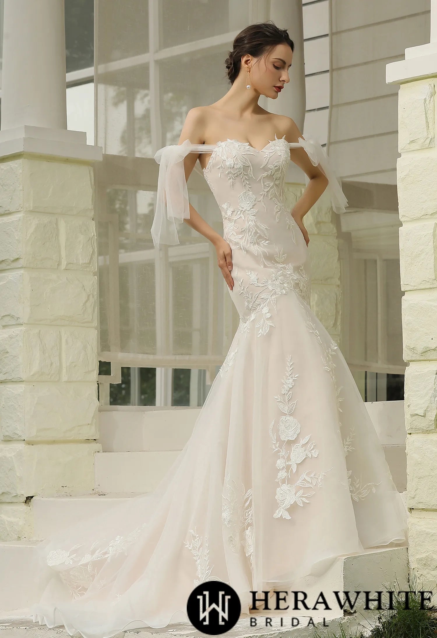 Floral Lace Mermaid Bridal Gown With Detachable Tulle Straps