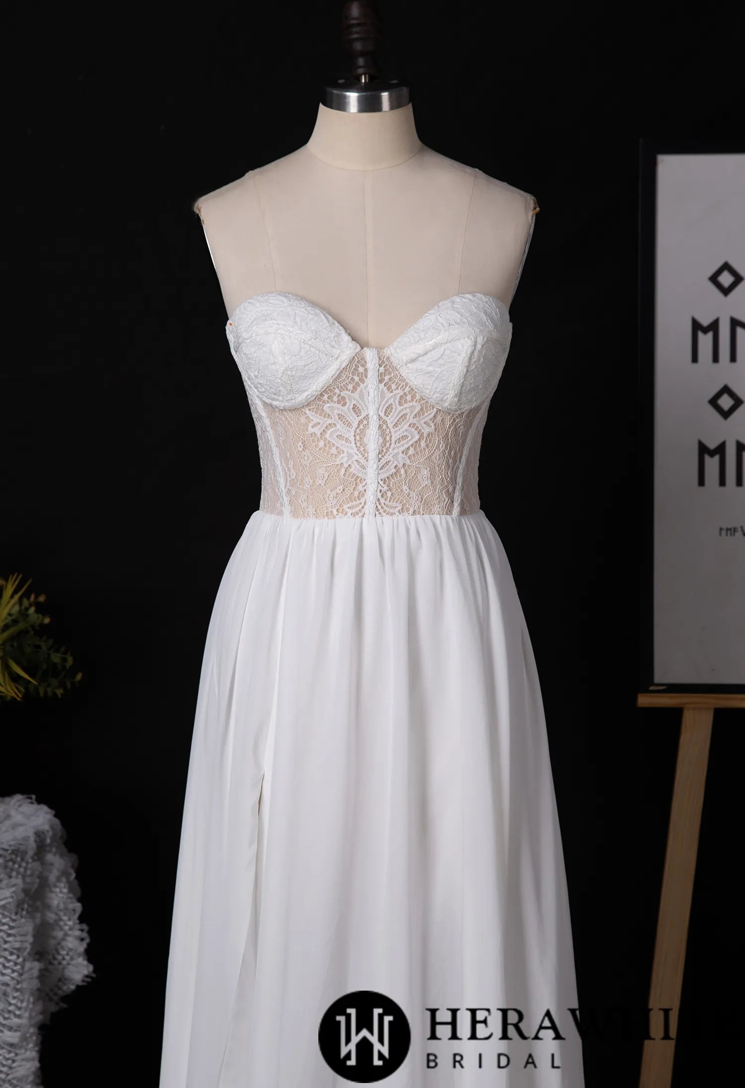 Strapless Sweetheart Chiffon Wedding Dress