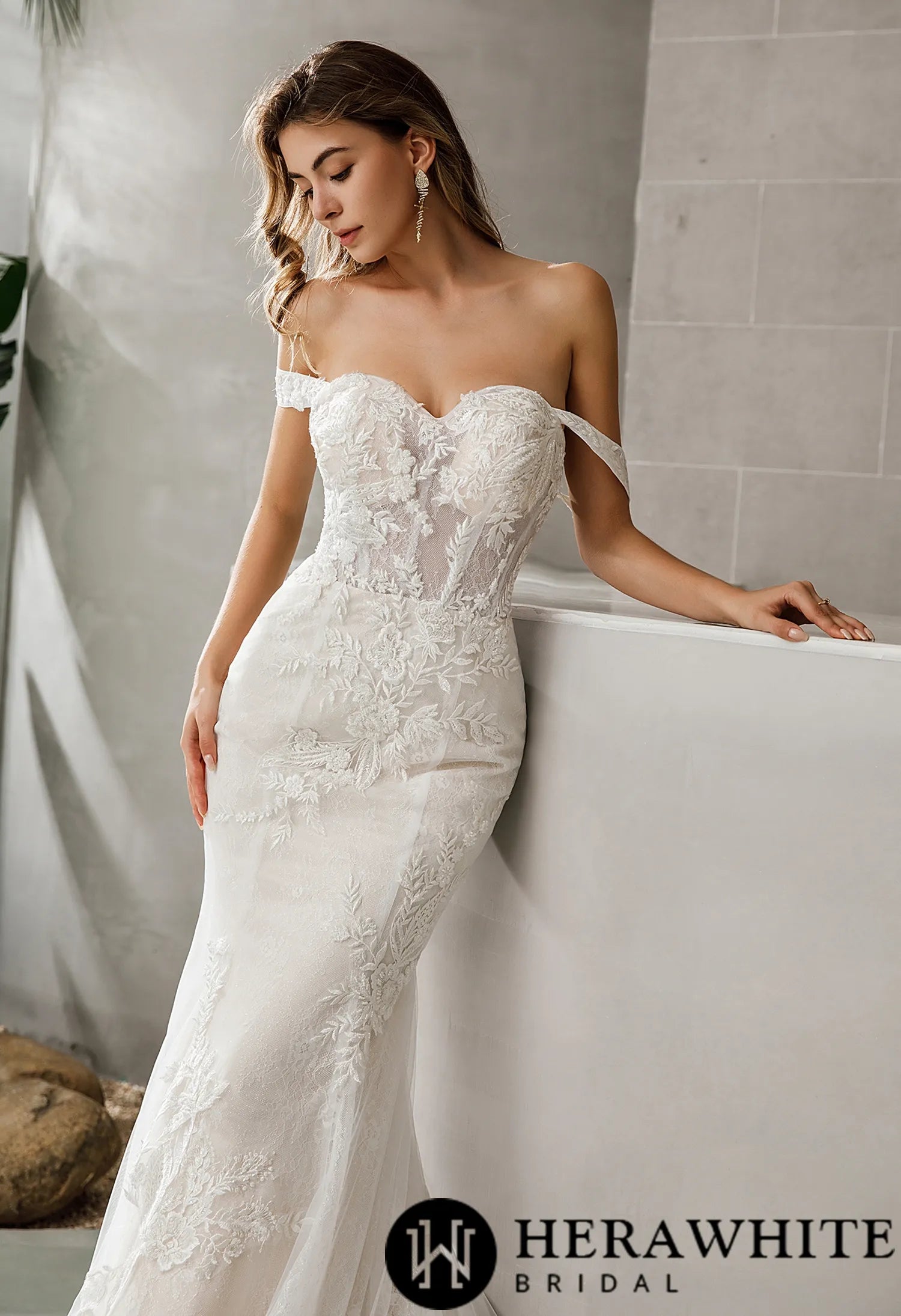 Romantic Sweetheart Neckline Bridal Gown With Illusion Bodice