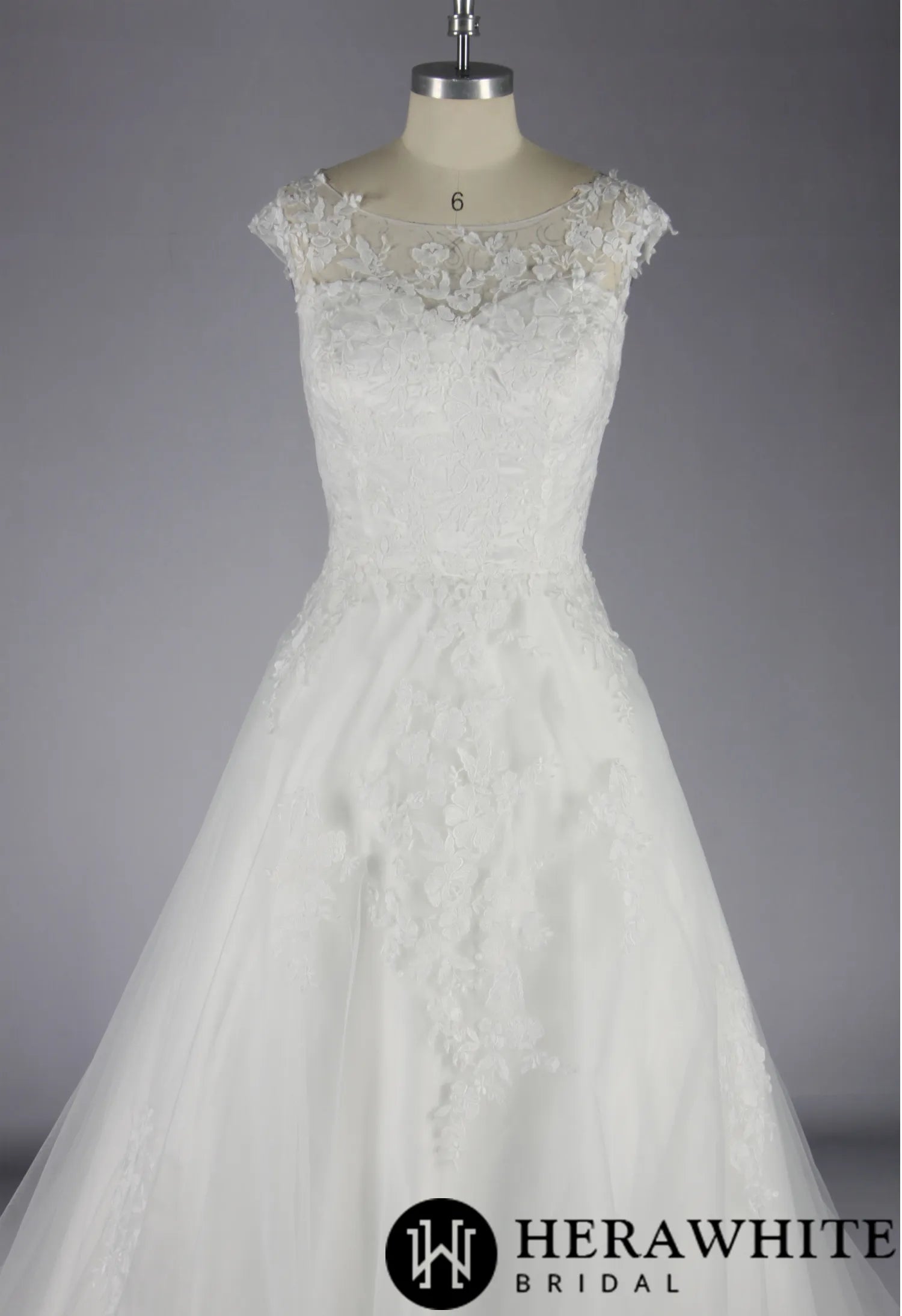 Chic Lace Appliqués Beach Wedding Gown