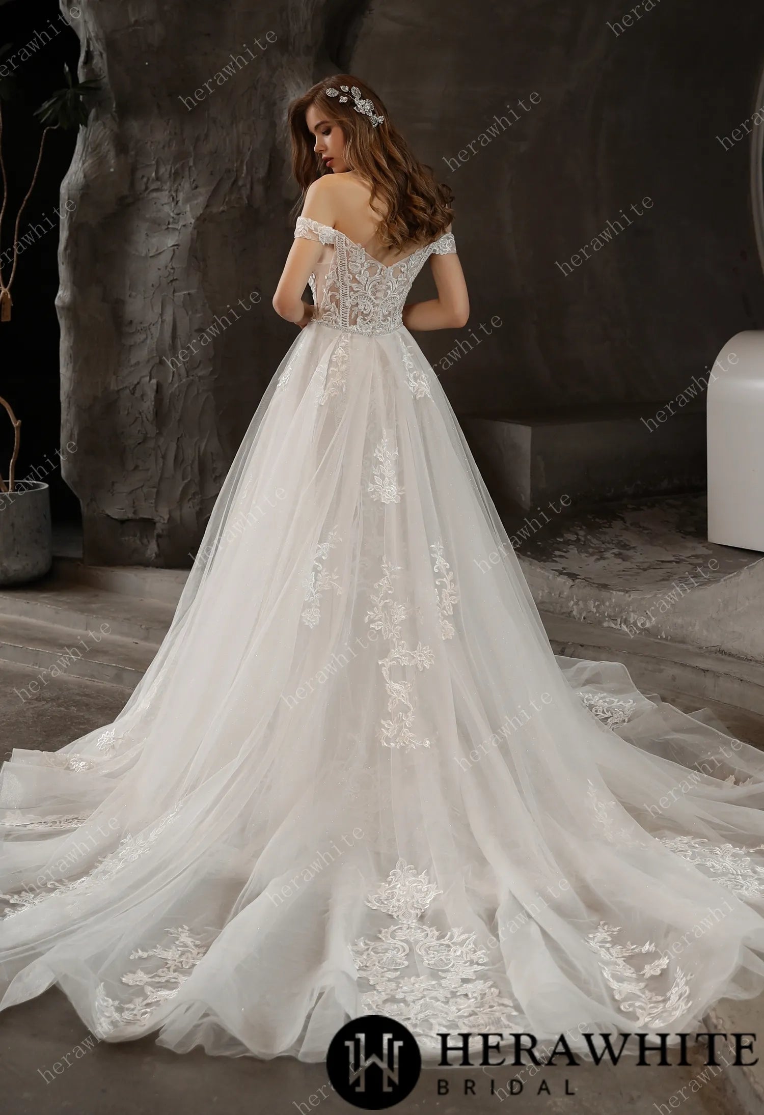 Gorgeous Lace Fit and Flare Bridal Gown with Detachable Train