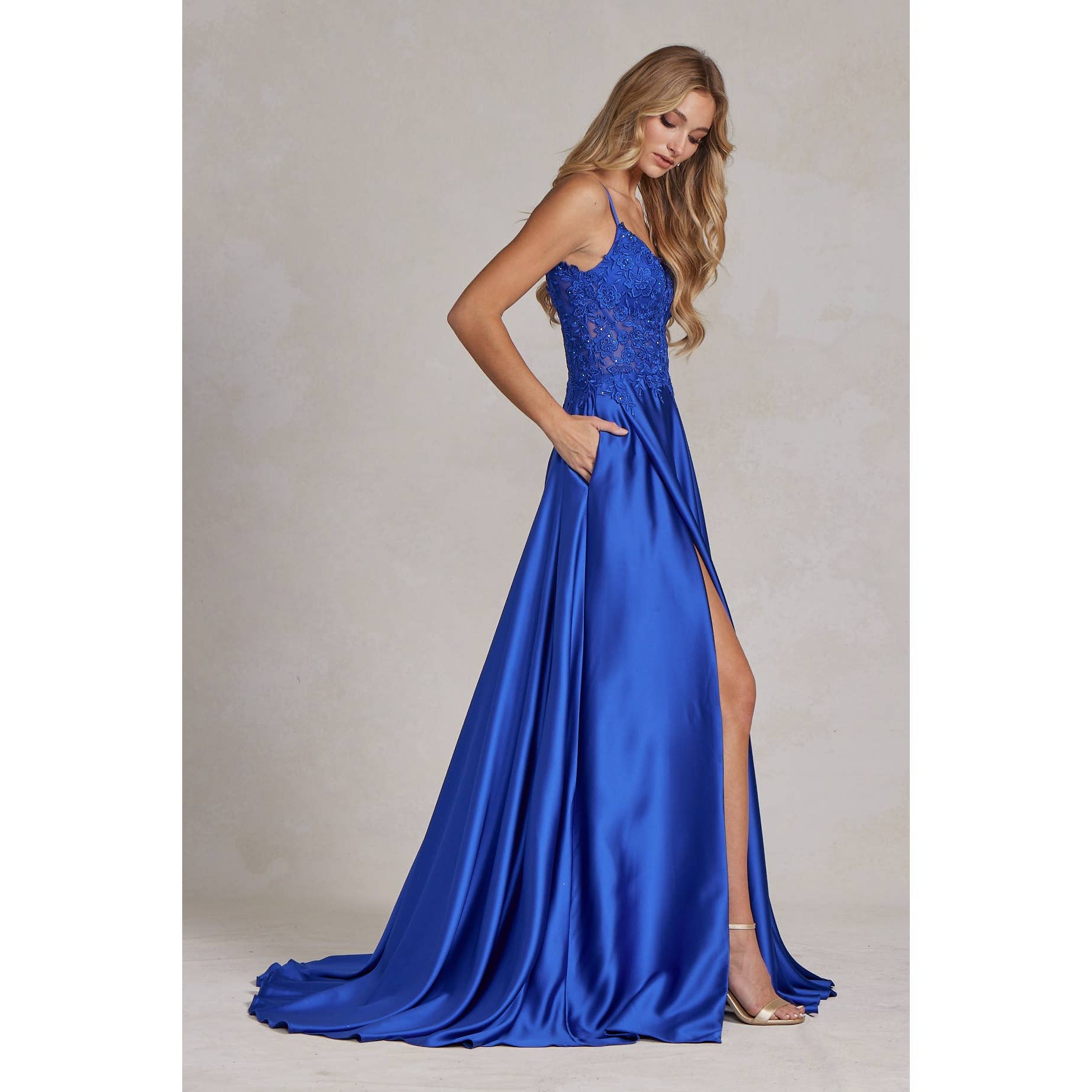 Glamorous Goddess Night Gown K1121