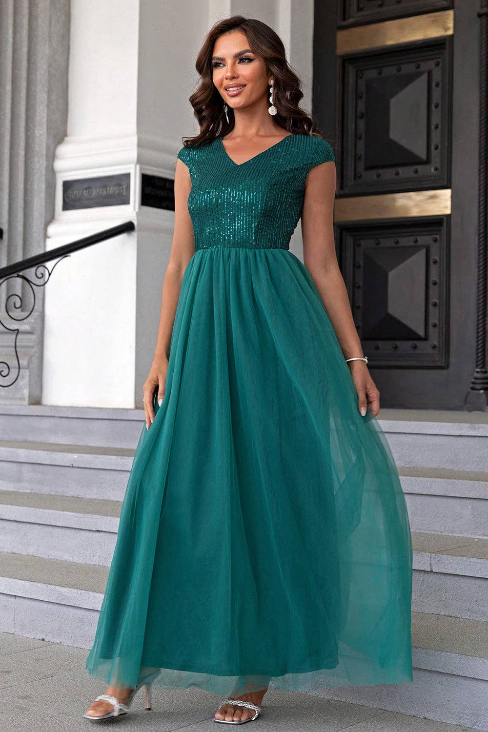 Sequin V-Neck Mesh Maxi Dress: Light Green / S