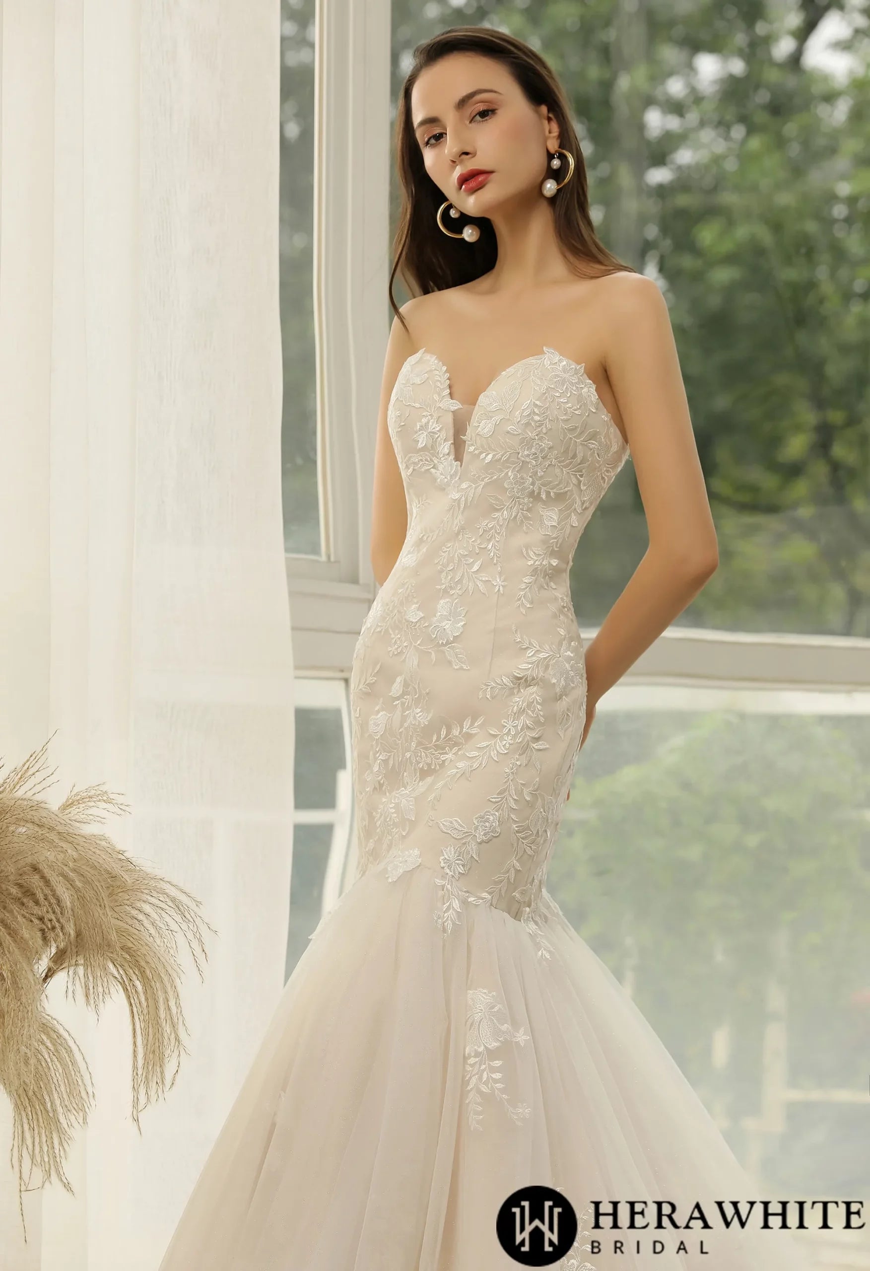 Sweetheart Lace Tulle Mermaid Wedding Gown