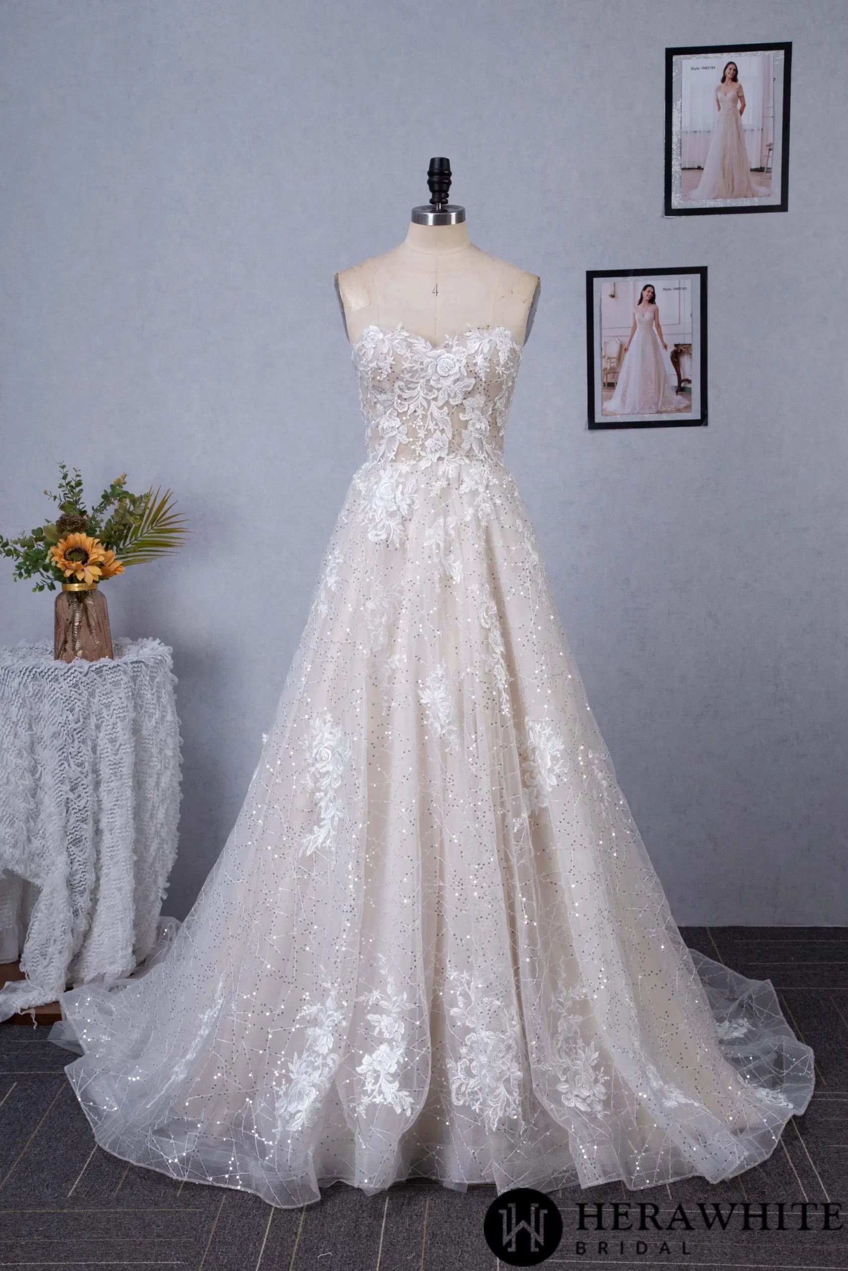 Floral Lace Sweetheart Sequin Tulle Wedding Dress With Detachable Straps