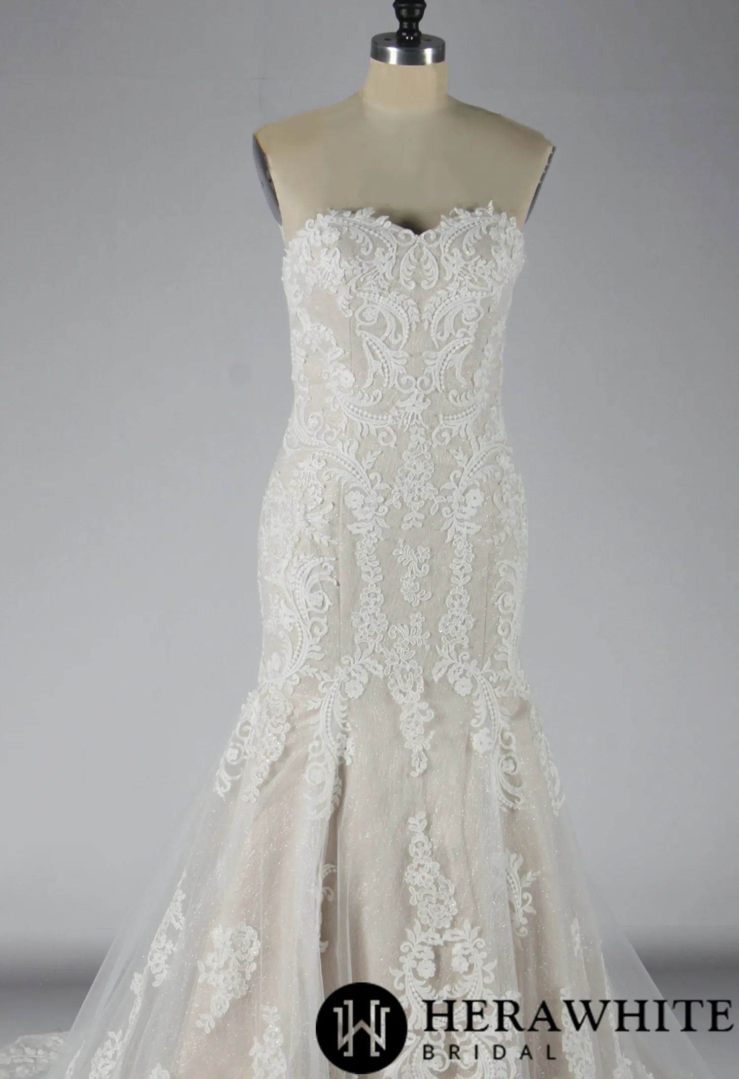 Luxury Strapless Lace Mermaid Wedding Dress