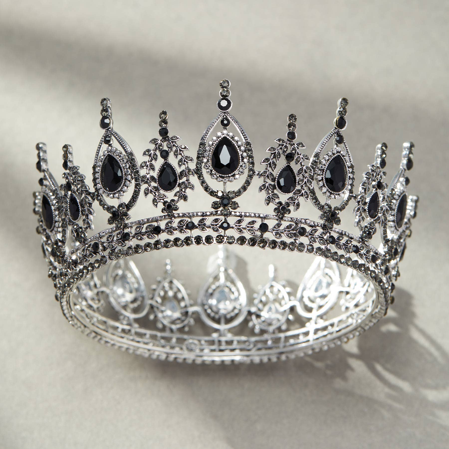 SWEETV Royal Queen Crown for Women: Antique Gold