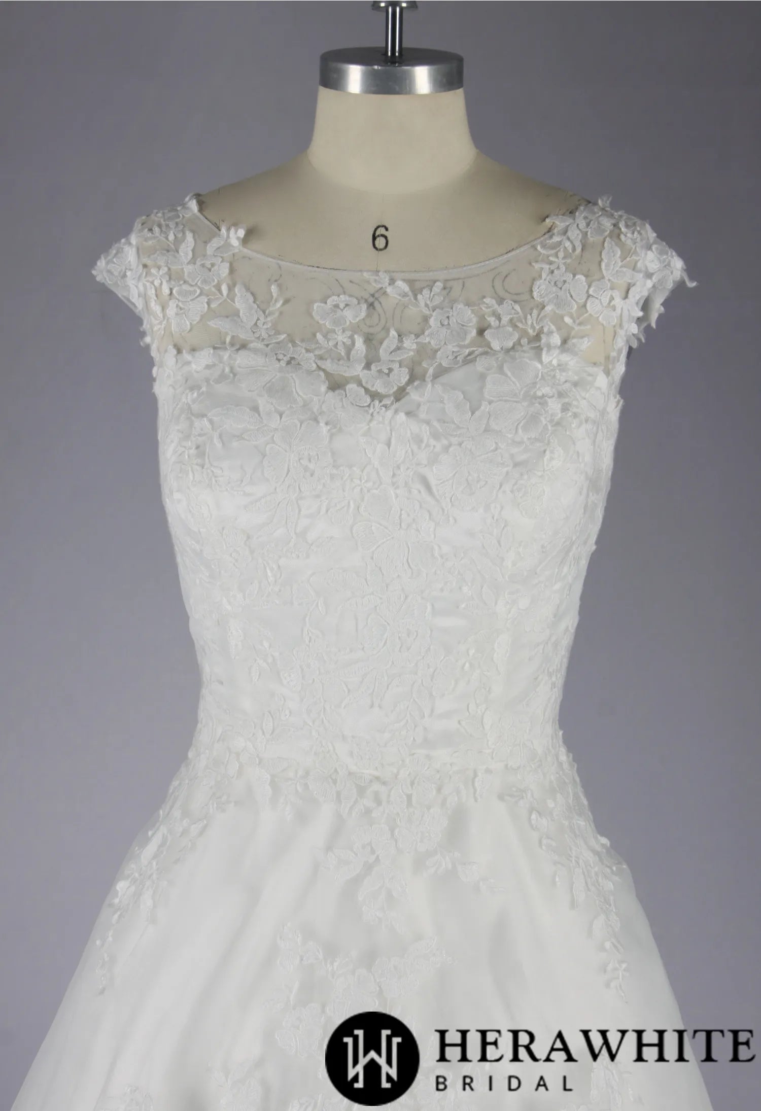 Chic Lace Appliqués Beach Wedding Gown