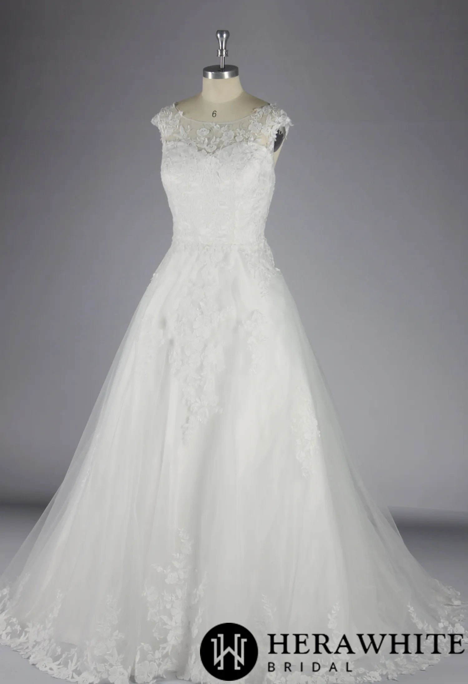Chic Lace Appliqués Beach Wedding Gown