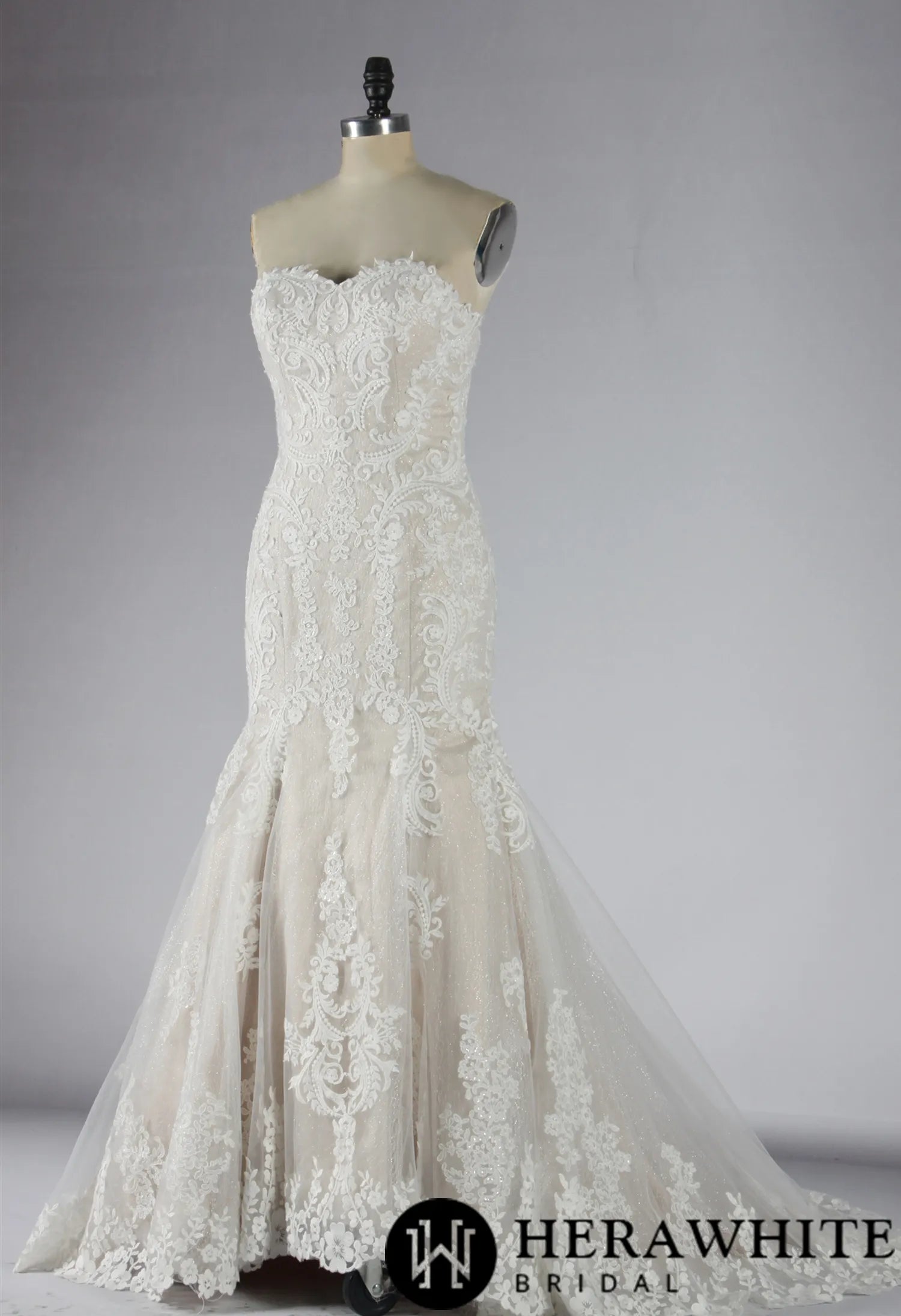 Luxury Strapless Lace Mermaid Wedding Dress