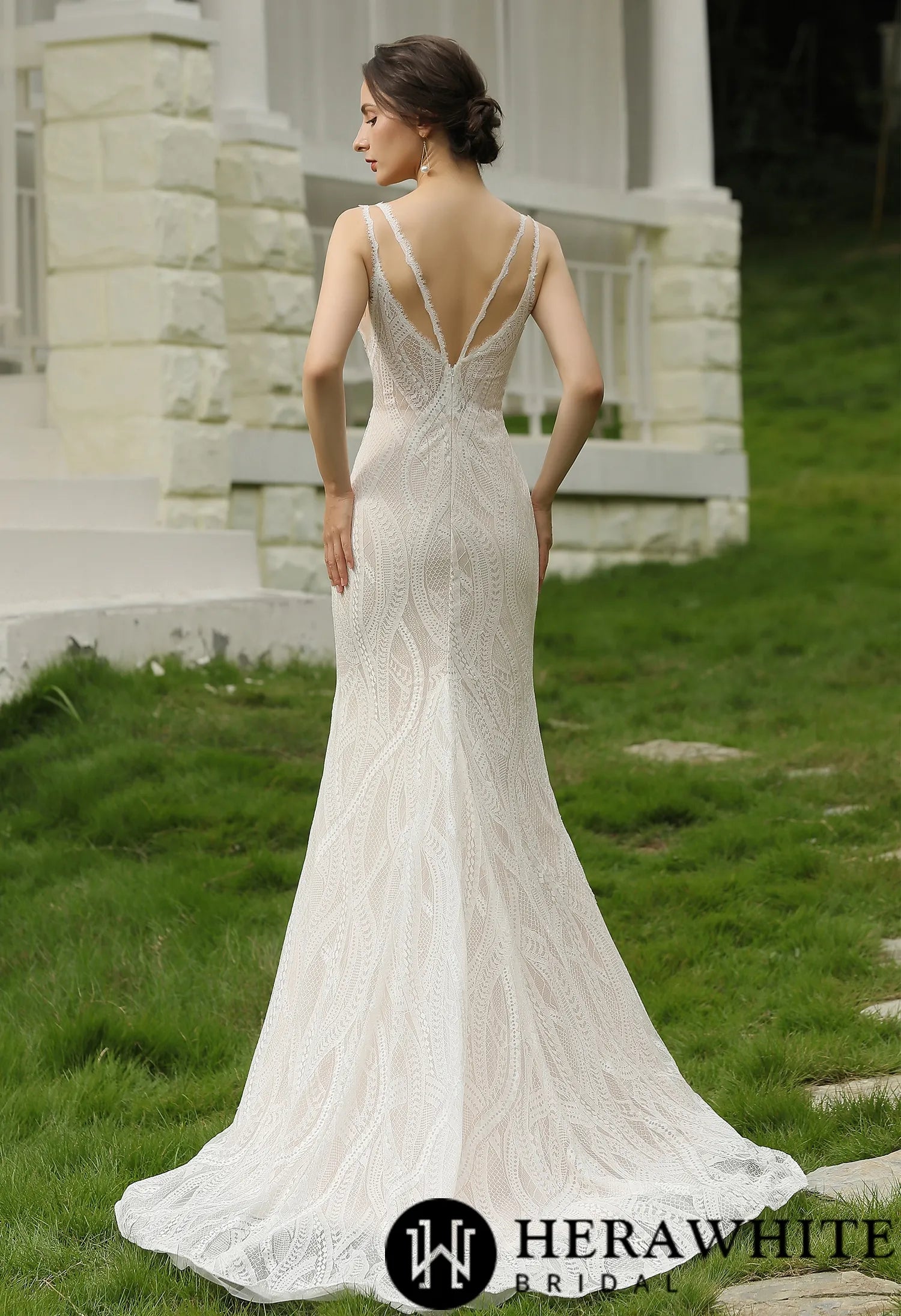 Slim and Sexy Wedding Gown With Illusion Back