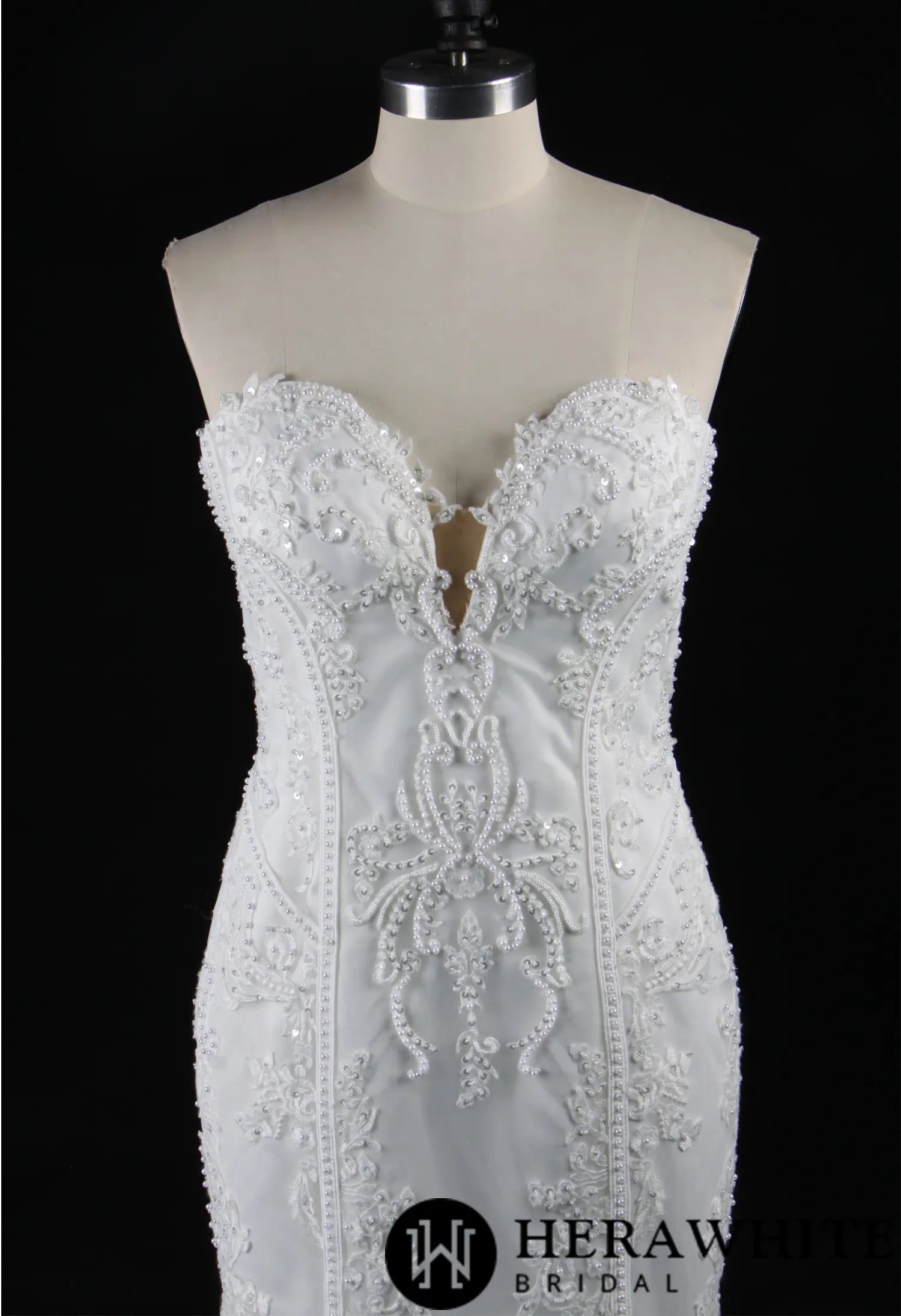 Strapless V-Neck Beaded Lace Mermaid Dress With Chaple Train