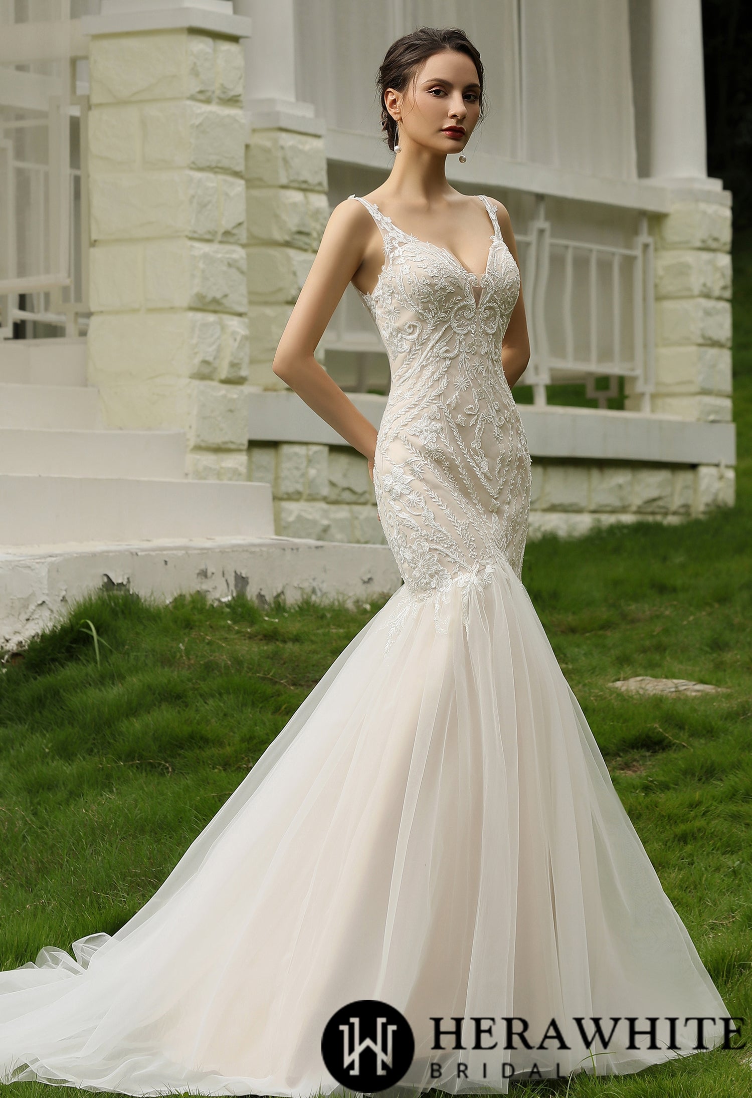 Elegant Beaded Lace Trumpet Tulle Bridal Gown