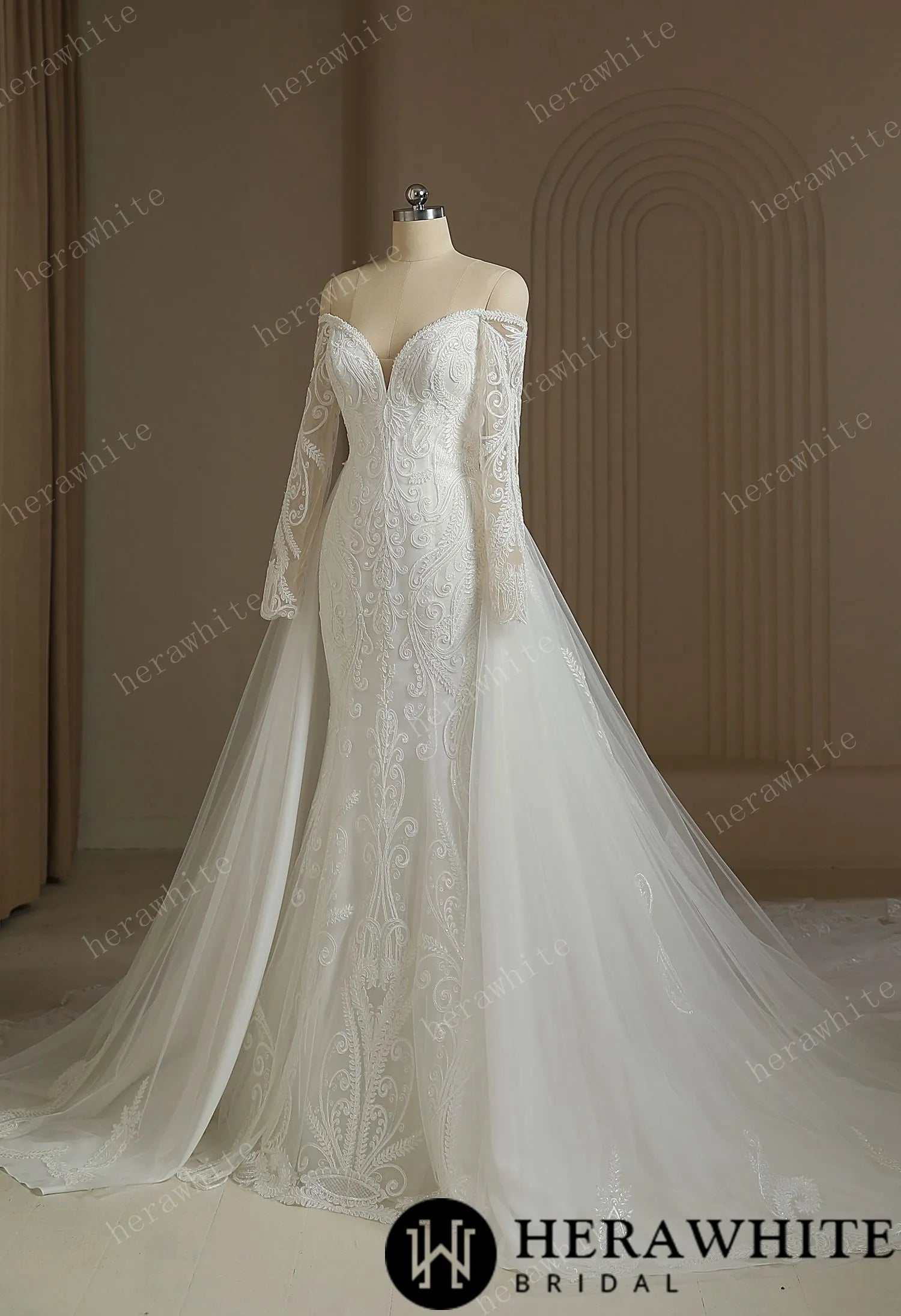 Exquisite Lace Mermaid Wedding Dress With Detached Train