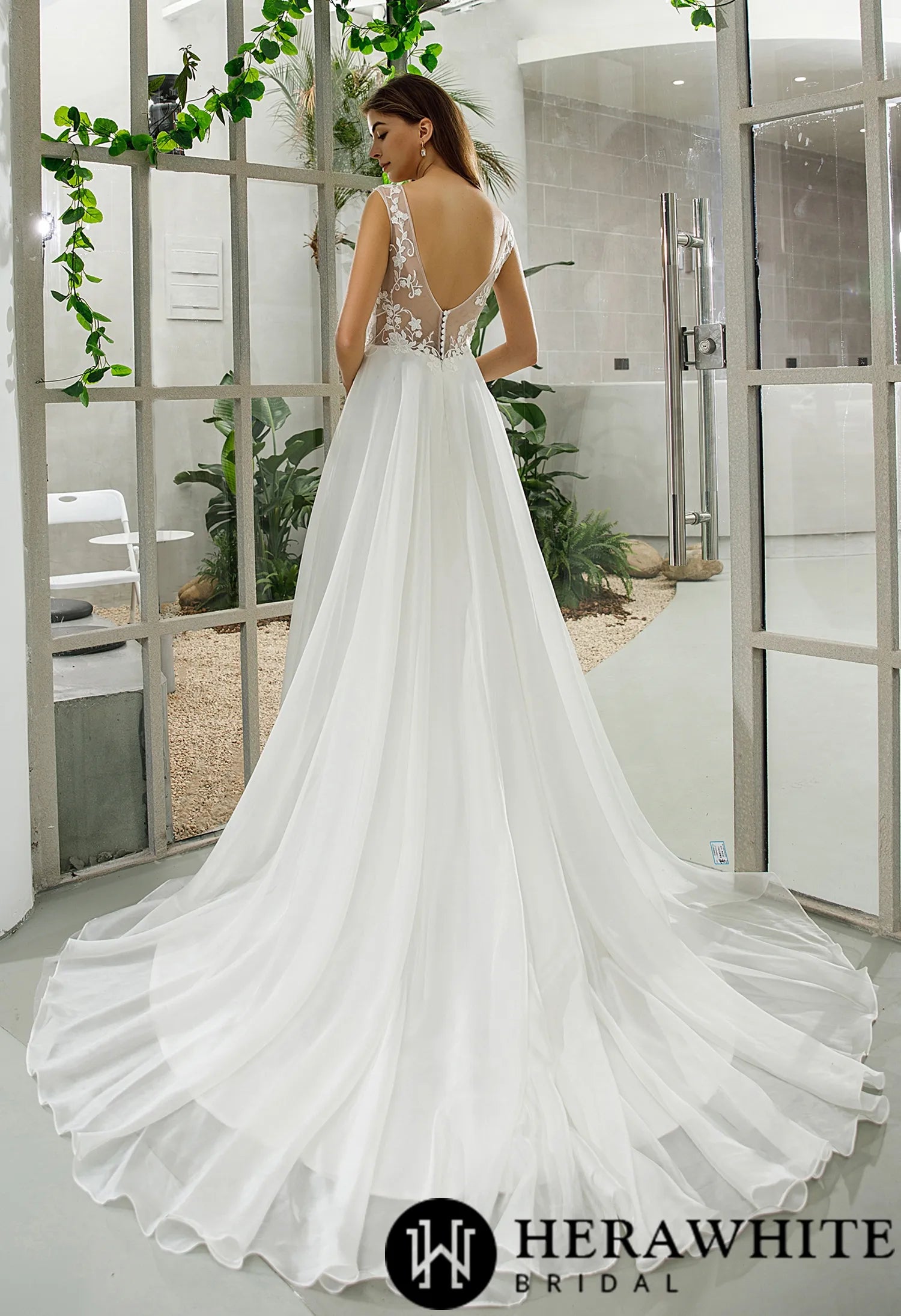 Sleeveless Illusion Lace Organza Wedding Dress