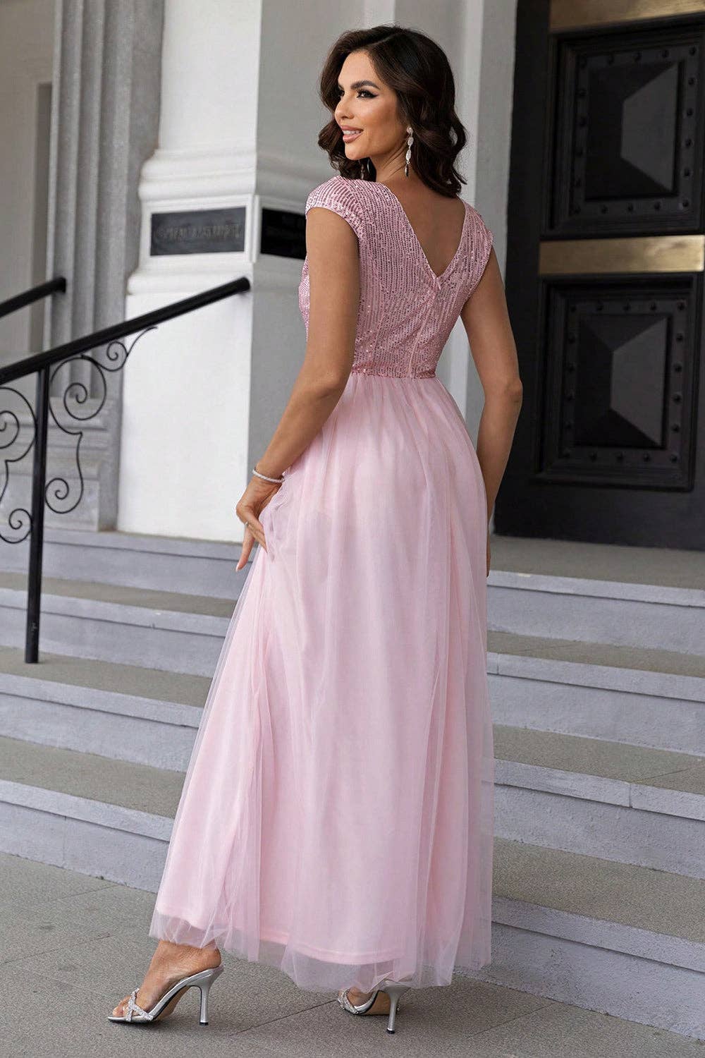 Sequin V-Neck Mesh Maxi Dress: Black / L