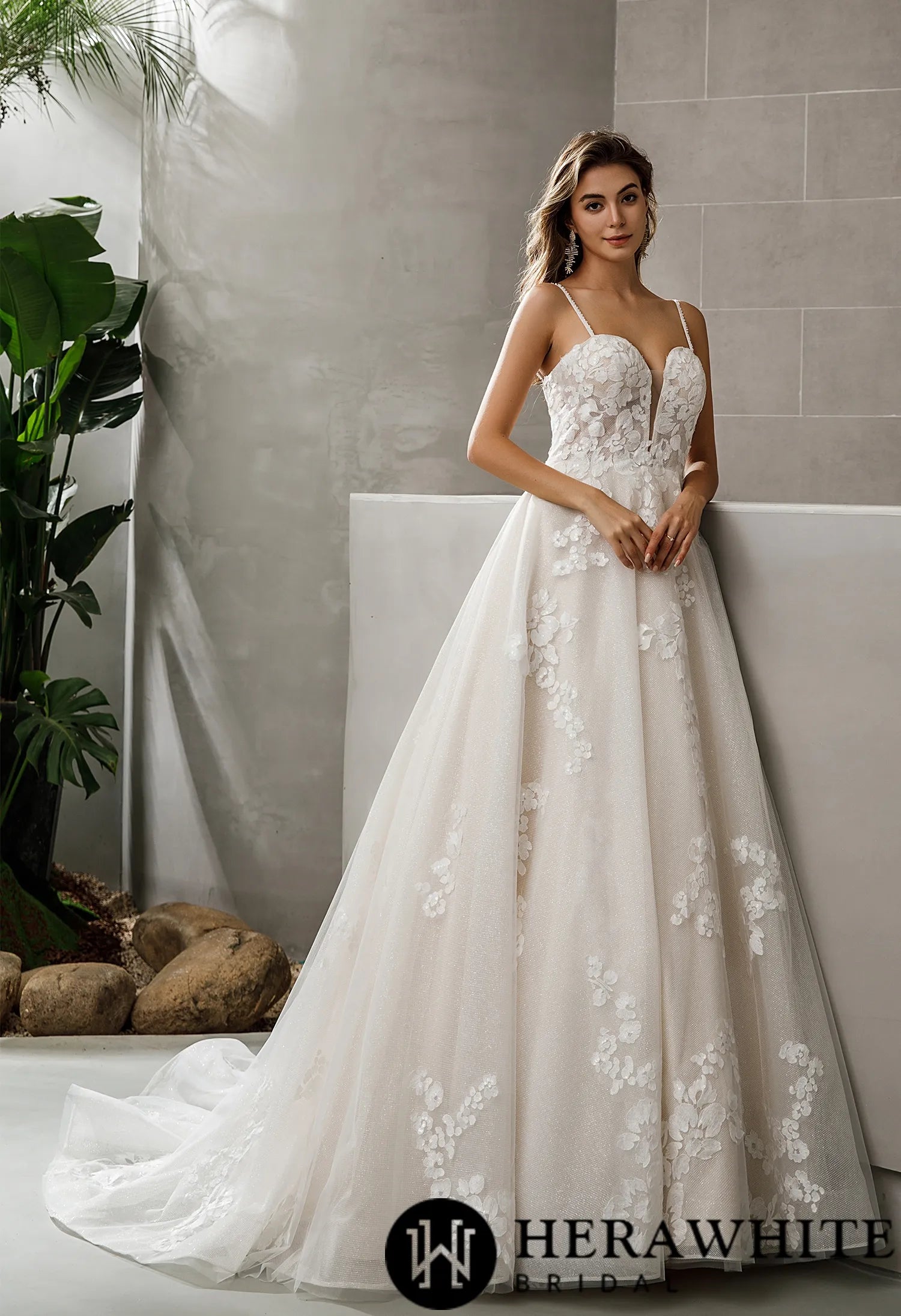 Plunging Sweetheart Floral Lace Glitter A-line Wedding Dress