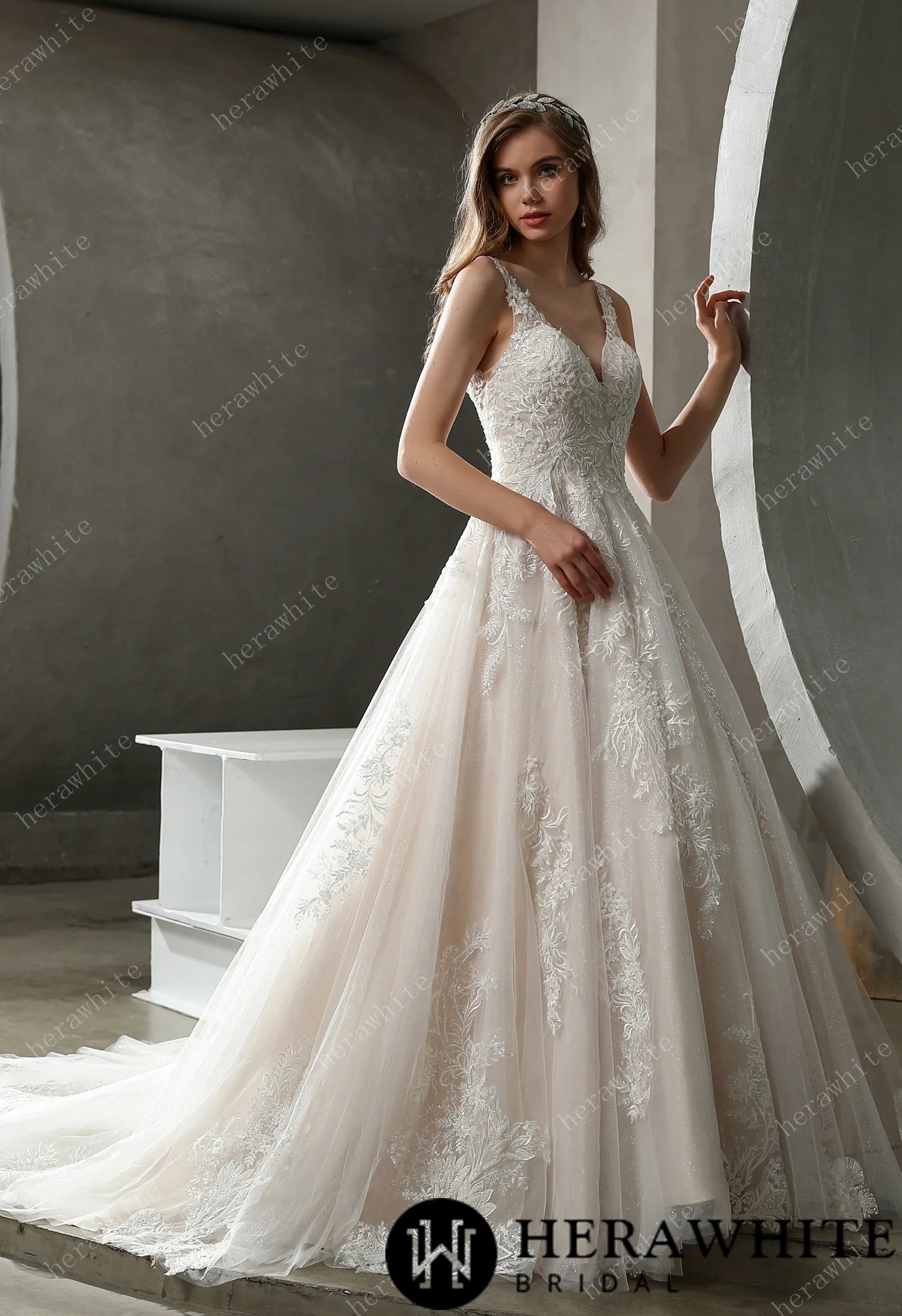 Stunning Tulle Lace Bridal Ball Gown with Glitter Tulle