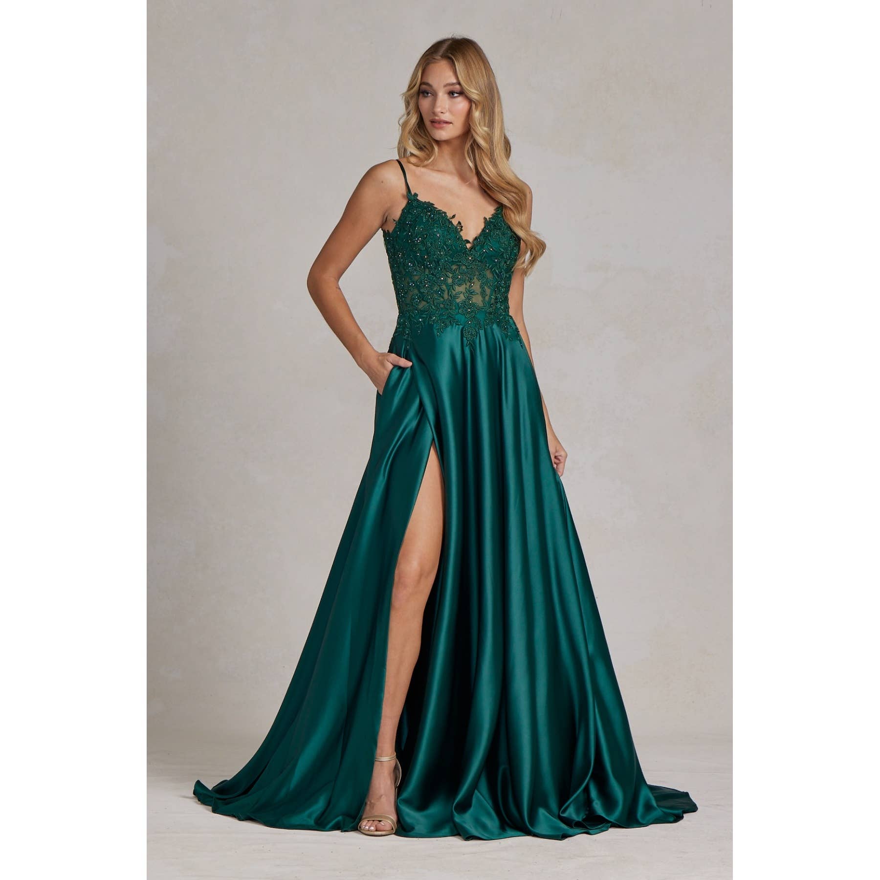 Glamorous Goddess Night Gown K1121