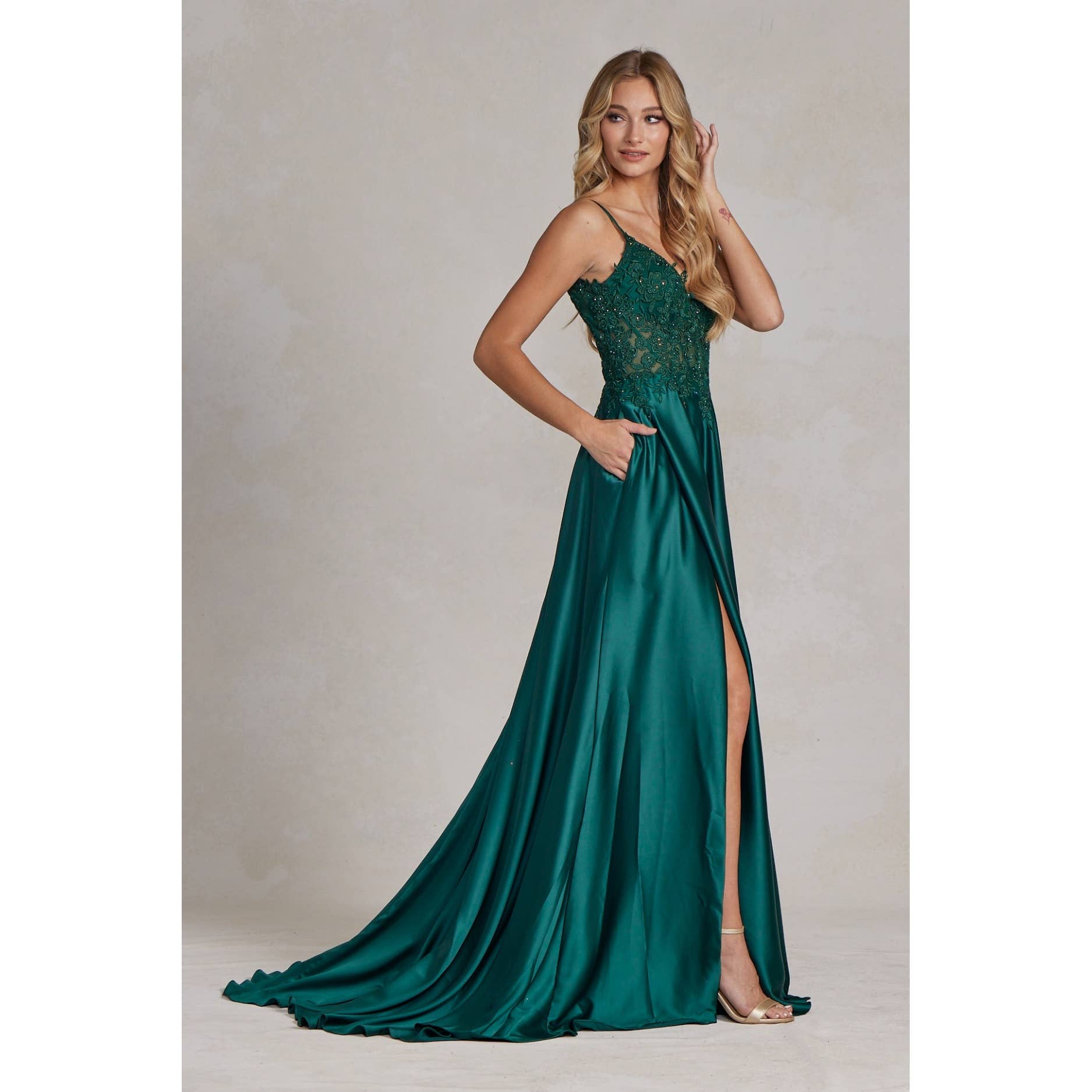 Glamorous Goddess Night Gown K1121