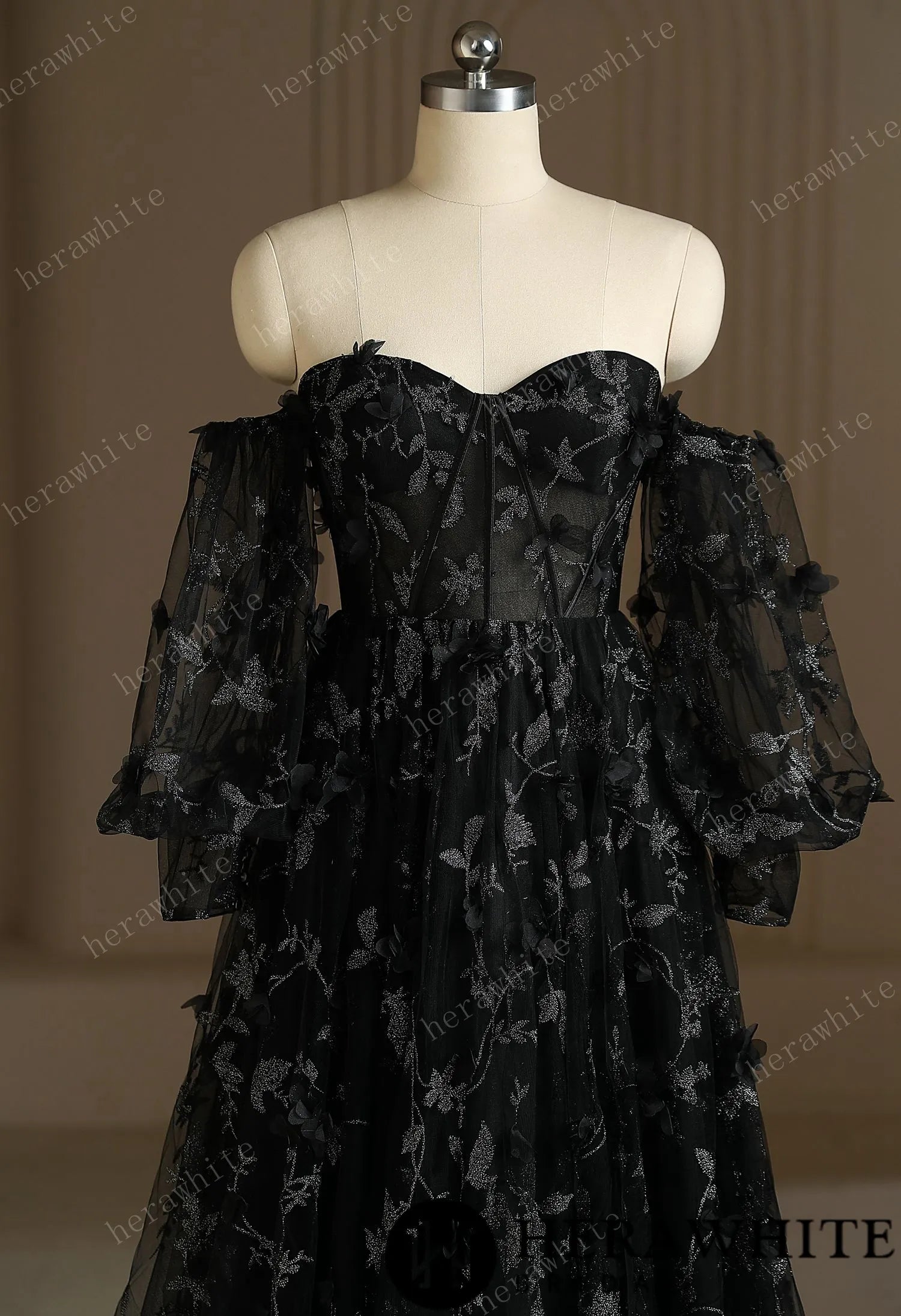 Luxury 3D Lace Appliqué Embroidery Detachable Sleeve Black Wedding Dress