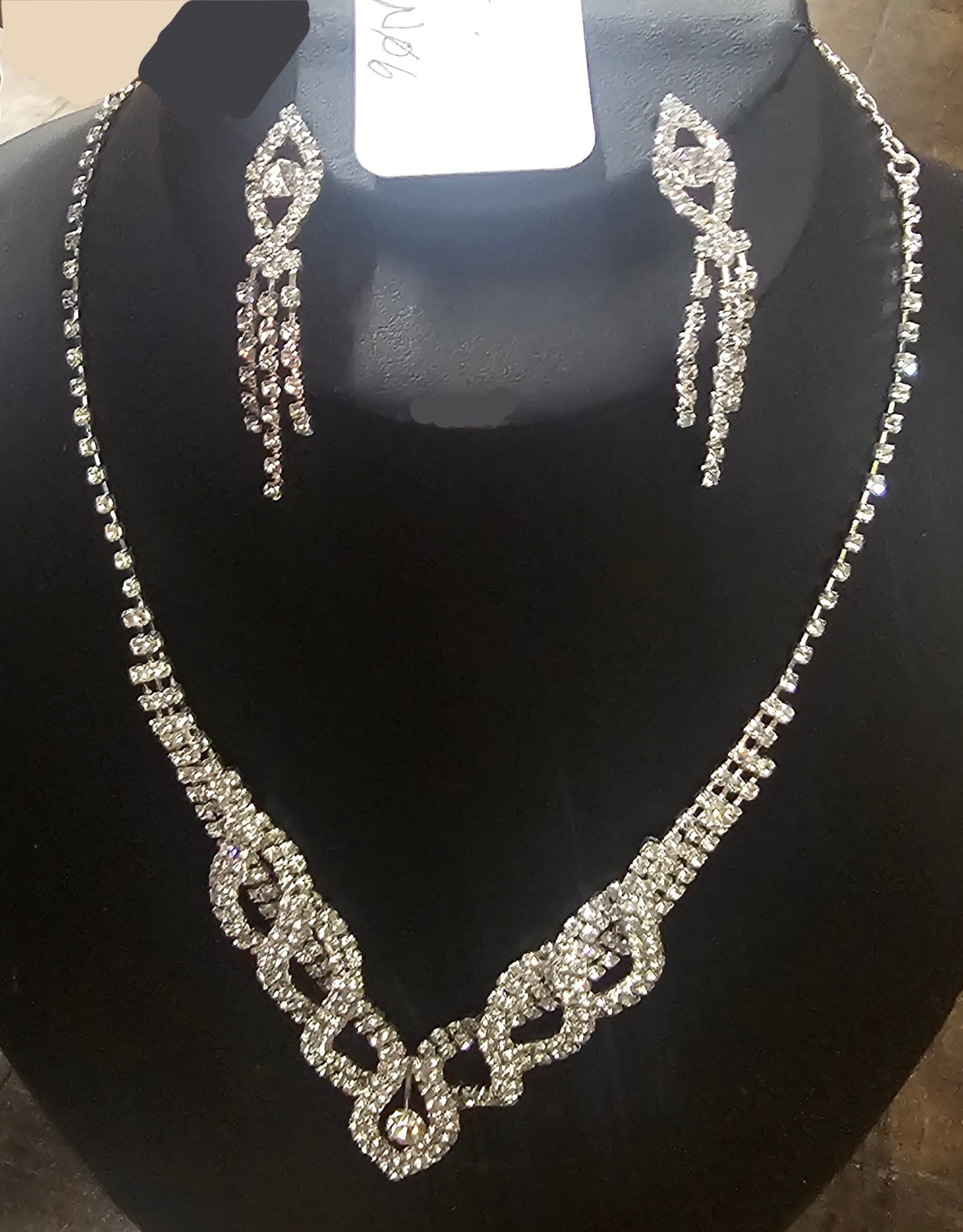 Necklace F&A