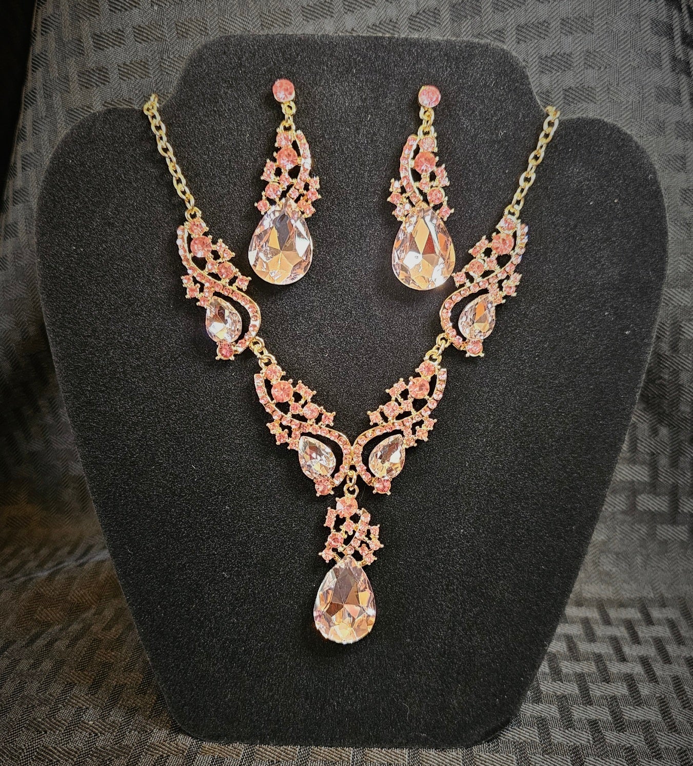Necklace F&A