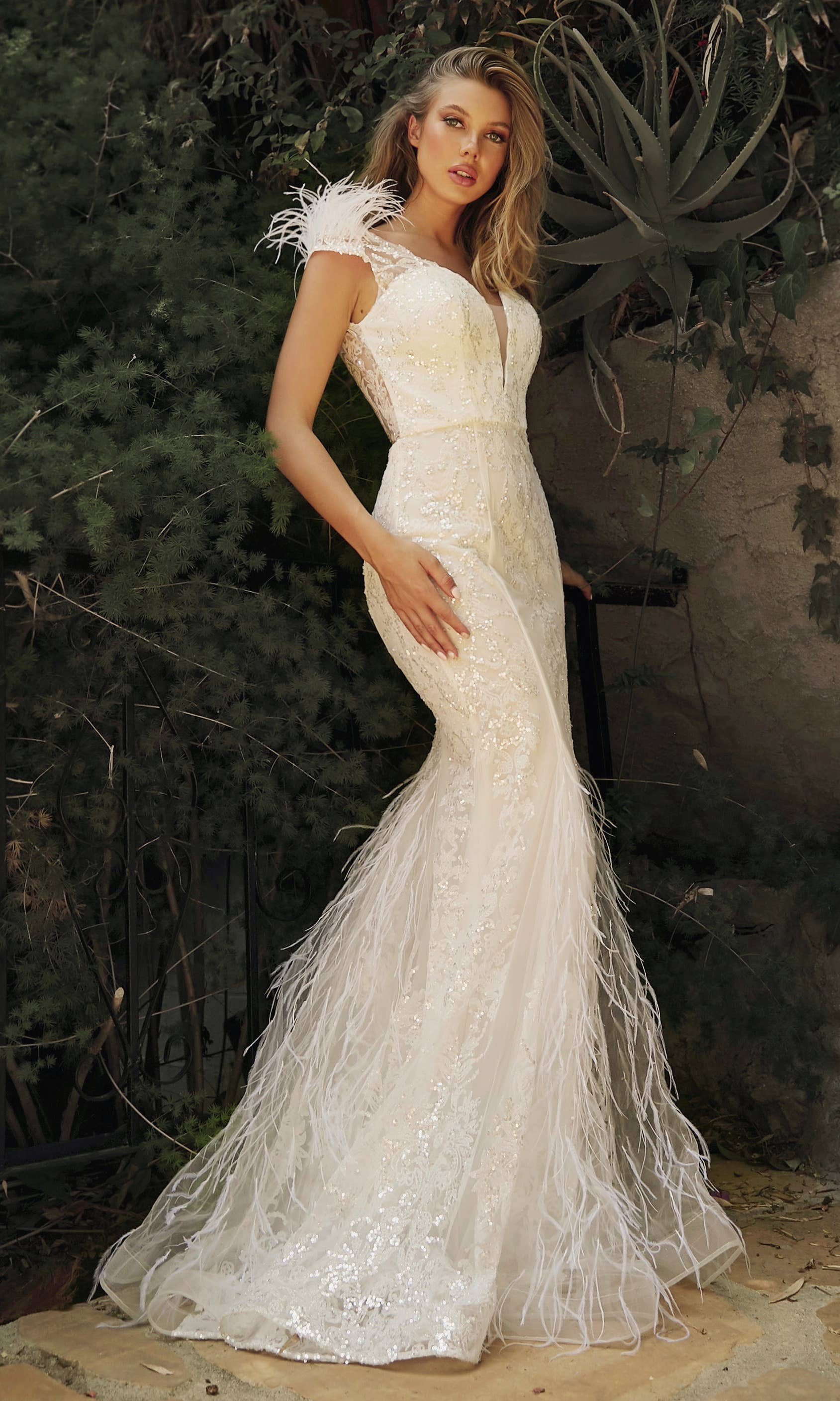 EMBELLISHED MERMIAD FEATHER BRIDAL GOWN