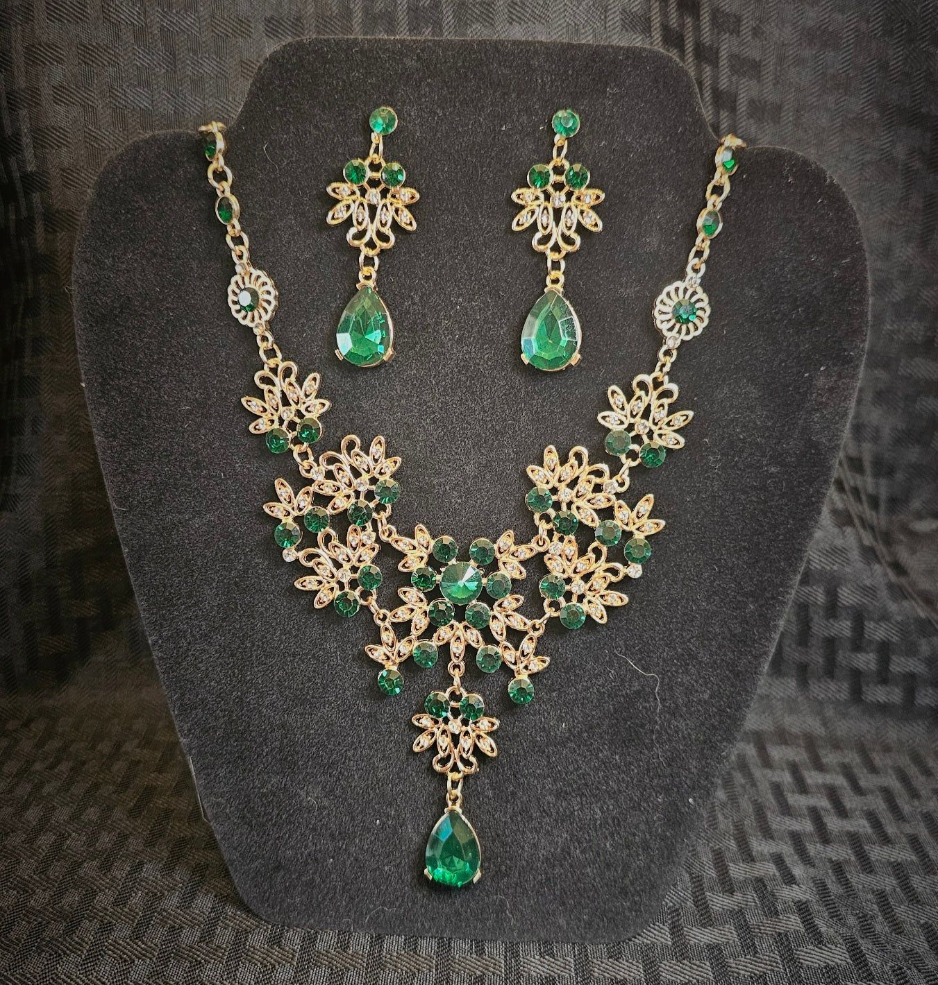 Necklace F&A N21-40