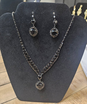 Formal jewelry (1)