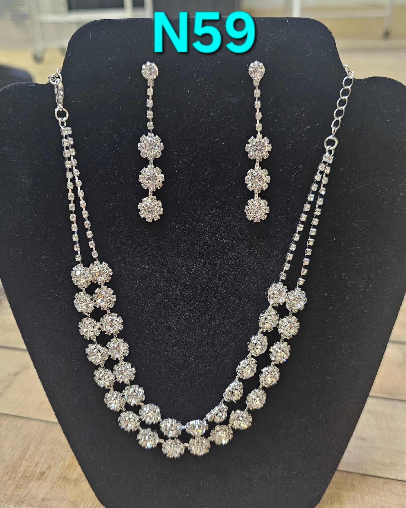 Formal jewelry (1)