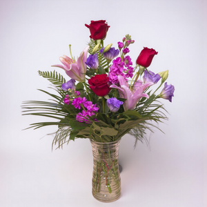 Mixed flowers w/Lilies & Roses