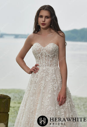 Lace Appliques Sleeveless And Fasion Corset Wedding Dress