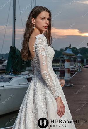 Elegant Vine Long Sleeve Sweetheart Wedding Dress