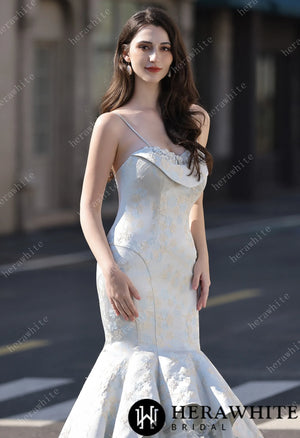 Jacquard Mermaid Bridal Gown with Exquisite Handmade Flowers HW3808
