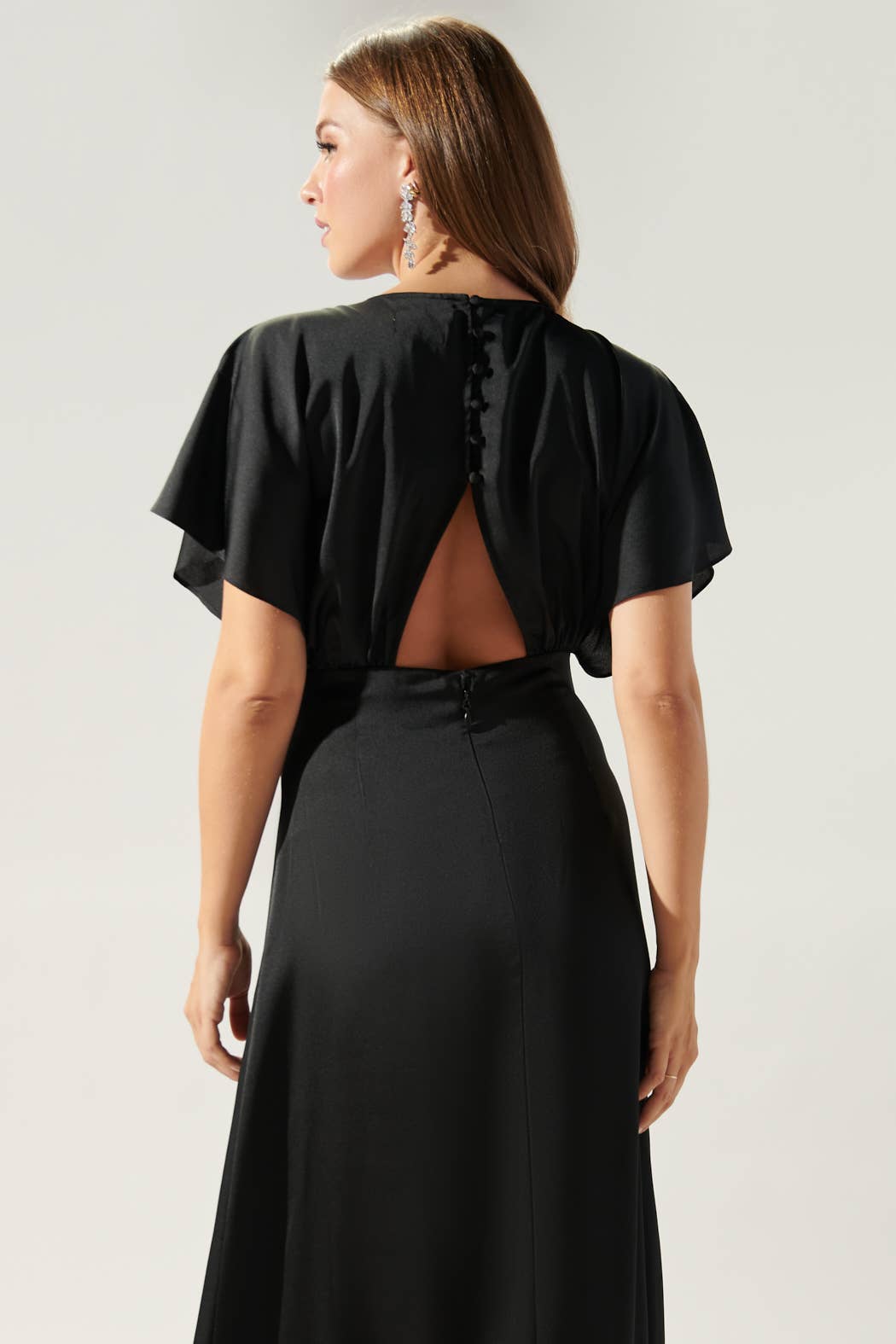 Darling Flutter Sleeve Cut Out Satin Maxi Dress: Champagne / S