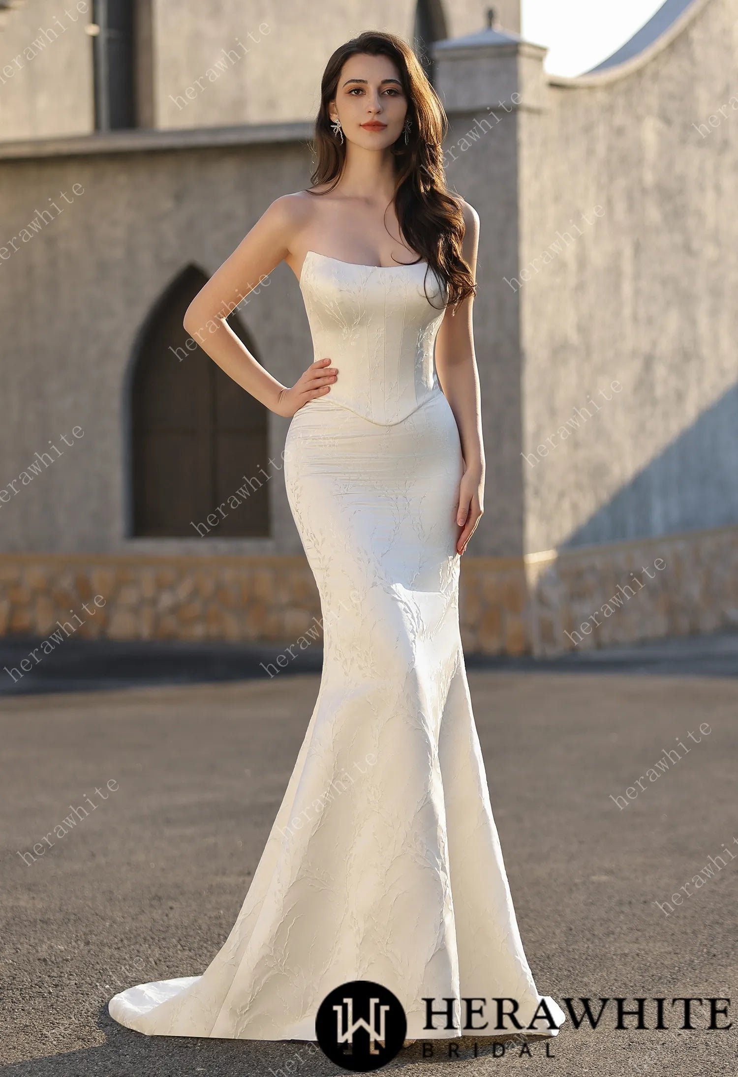 Jacquard Satin Wedding  Ball Gown Dresses With Dramatic Train HW3816B