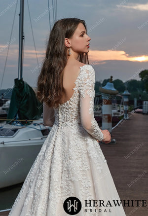 Elegant Vine Long Sleeve Sweetheart Wedding Dress